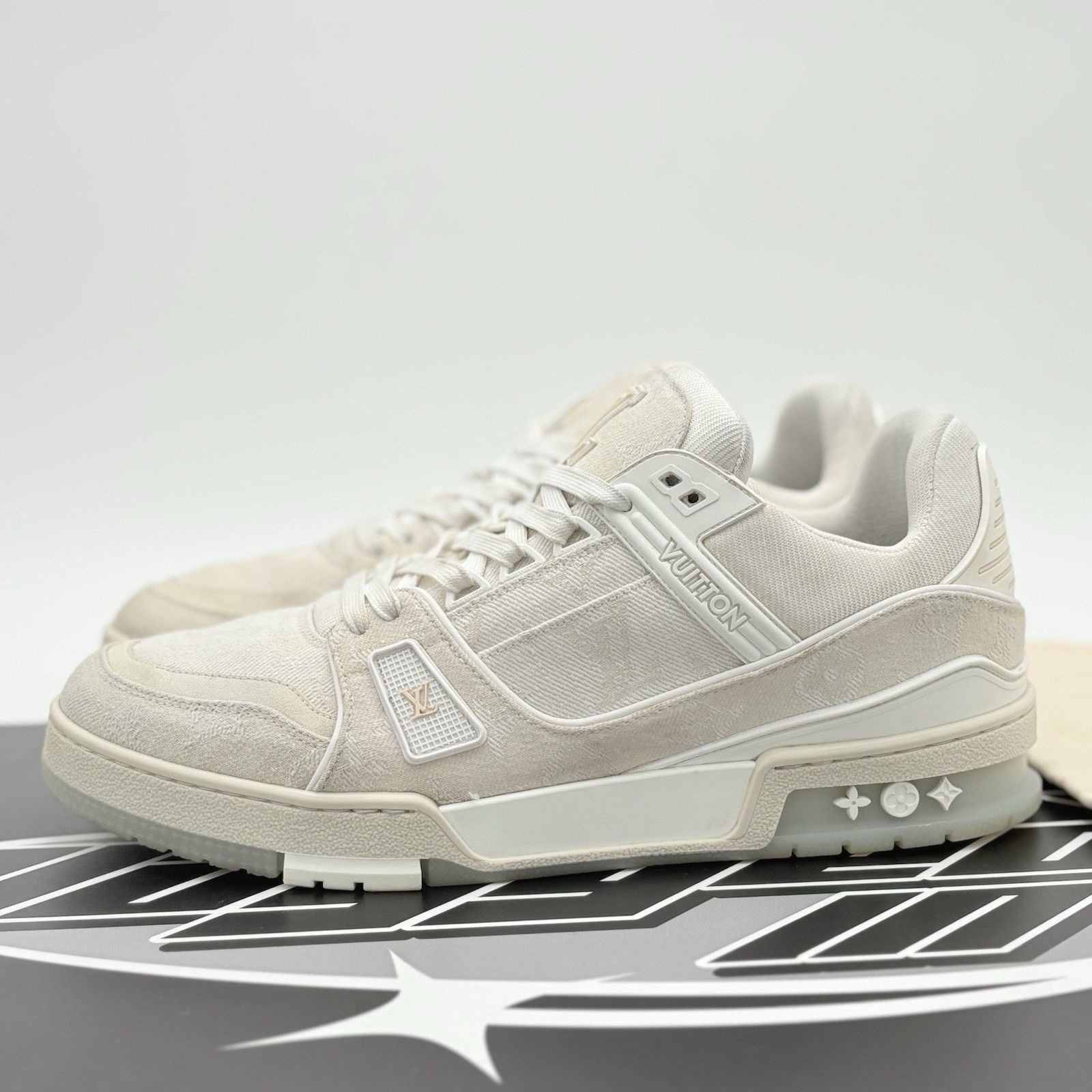 Louis Vuitton Louis Vuitton Trainer Denim ' Beige ' | GREAT CONDITION Size US 10 / EU 43 - 1 Thumbnail