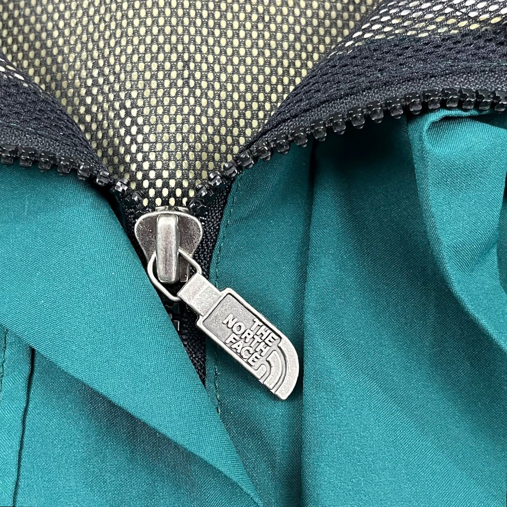 The North Face VINTAGE The North Face Jacket Mens M Green Goretex Hooded Coat Size US M / EU 48-50 / 2 - 6 Thumbnail