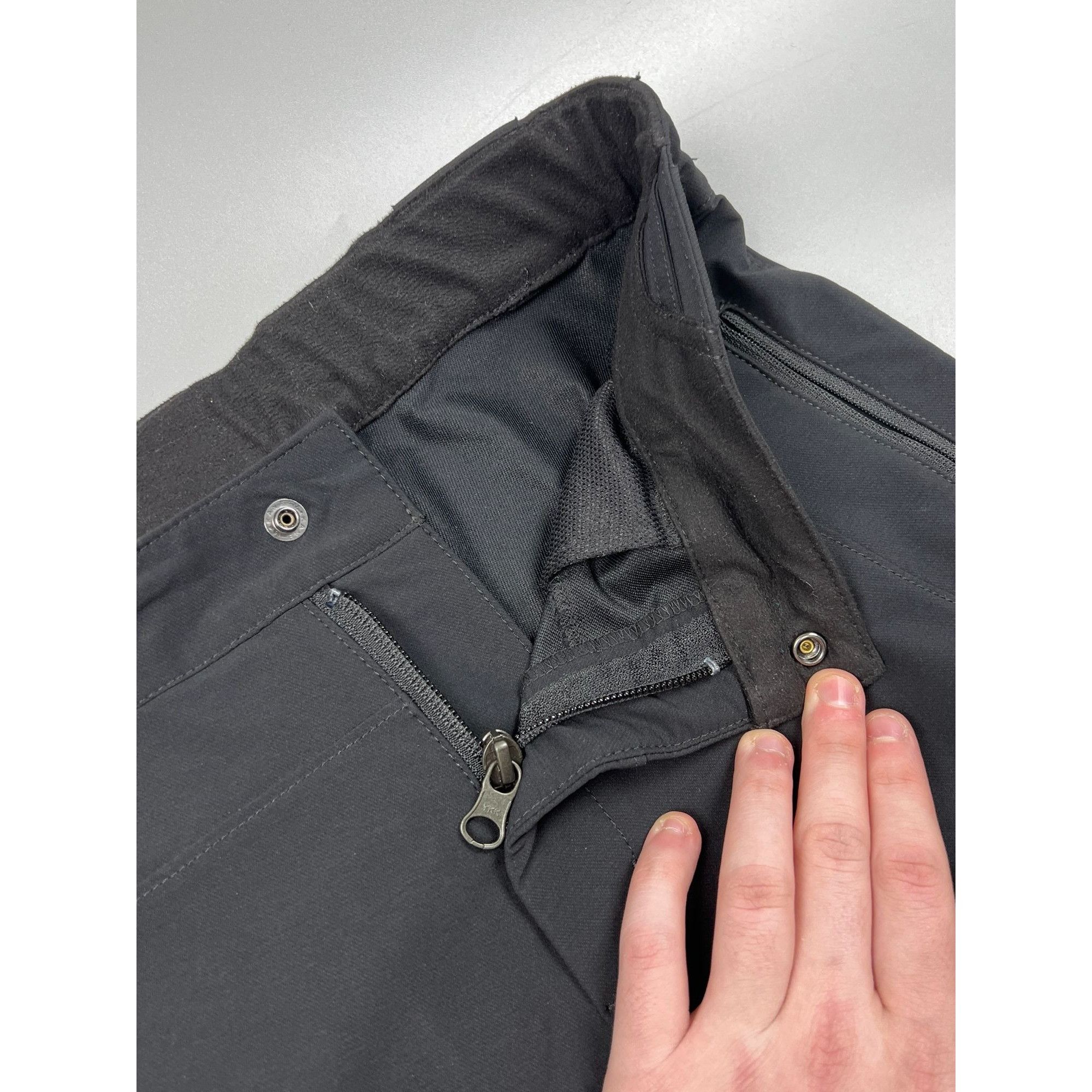 The North Face The North Face Lightweight Nylon Ski Pants (Y0212) Size 28" / US 6 / IT 42 - 6 Thumbnail