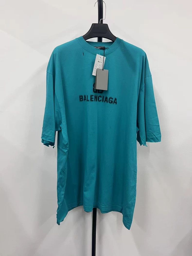 Balenciaga Balenciaga Mosaic Blur Logo Loose Ripped Old Short Sleeve Size US S / EU 44-46 / 1 - 1 Thumbnail