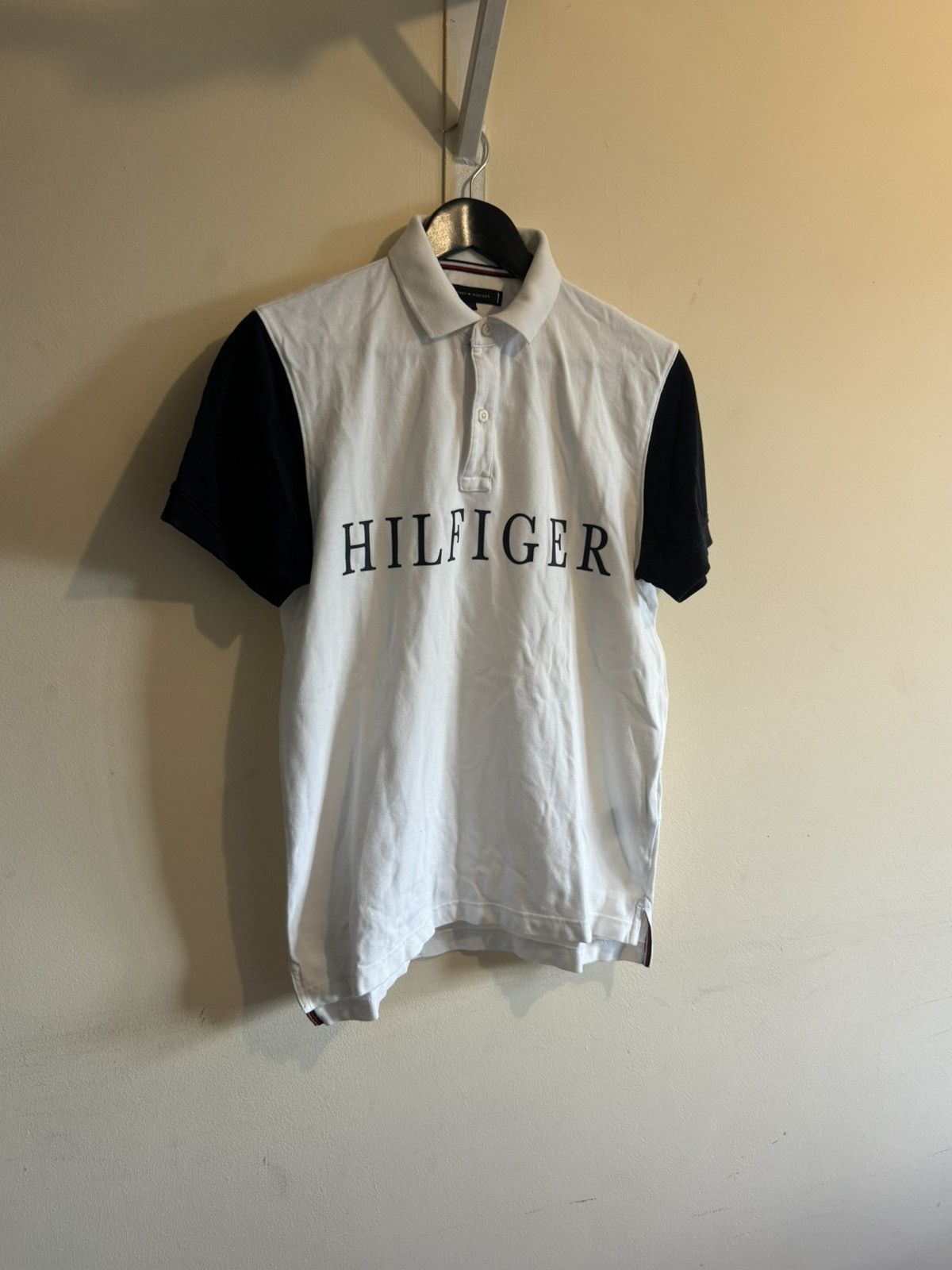 Tommy Hilfiger Polos Tommy Hilfiger Center Logo Size US S / EU 44-46 / 1 - 1 Thumbnail