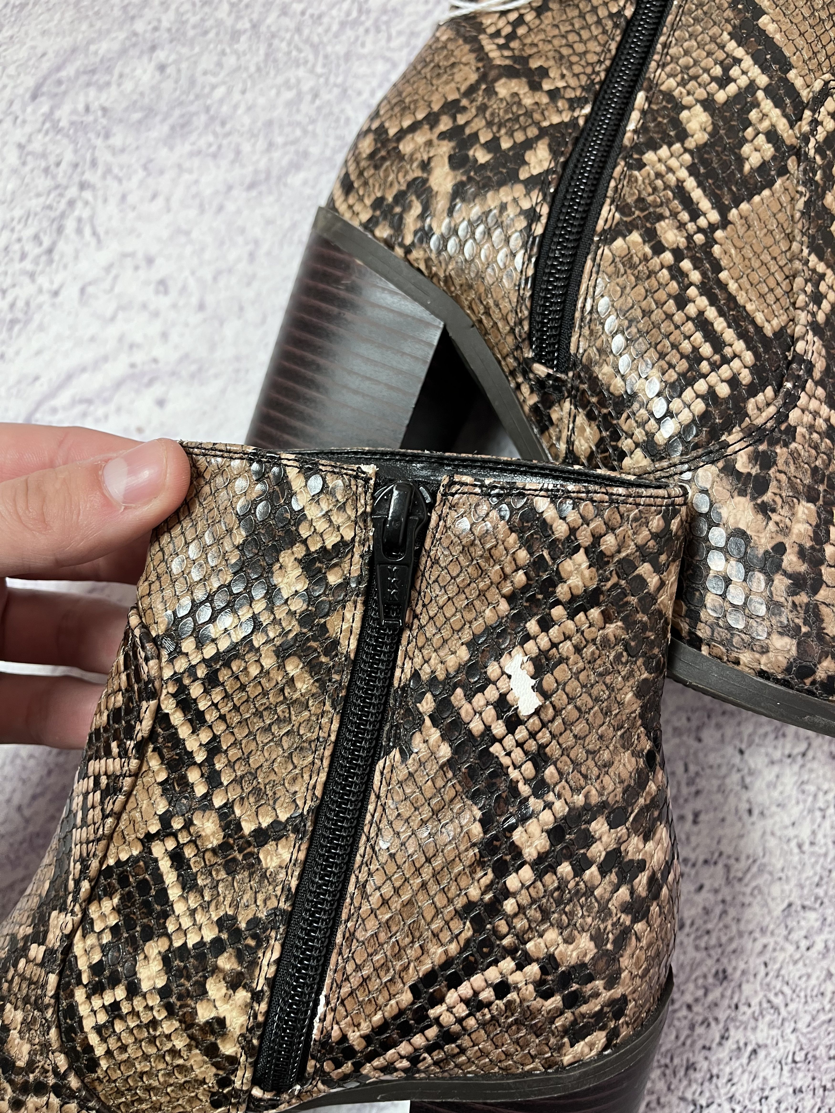 Japanese Brand Vintage Leopard Women Boots size UK3 street Y2K Size US 5 / IT 35 - 9 Thumbnail