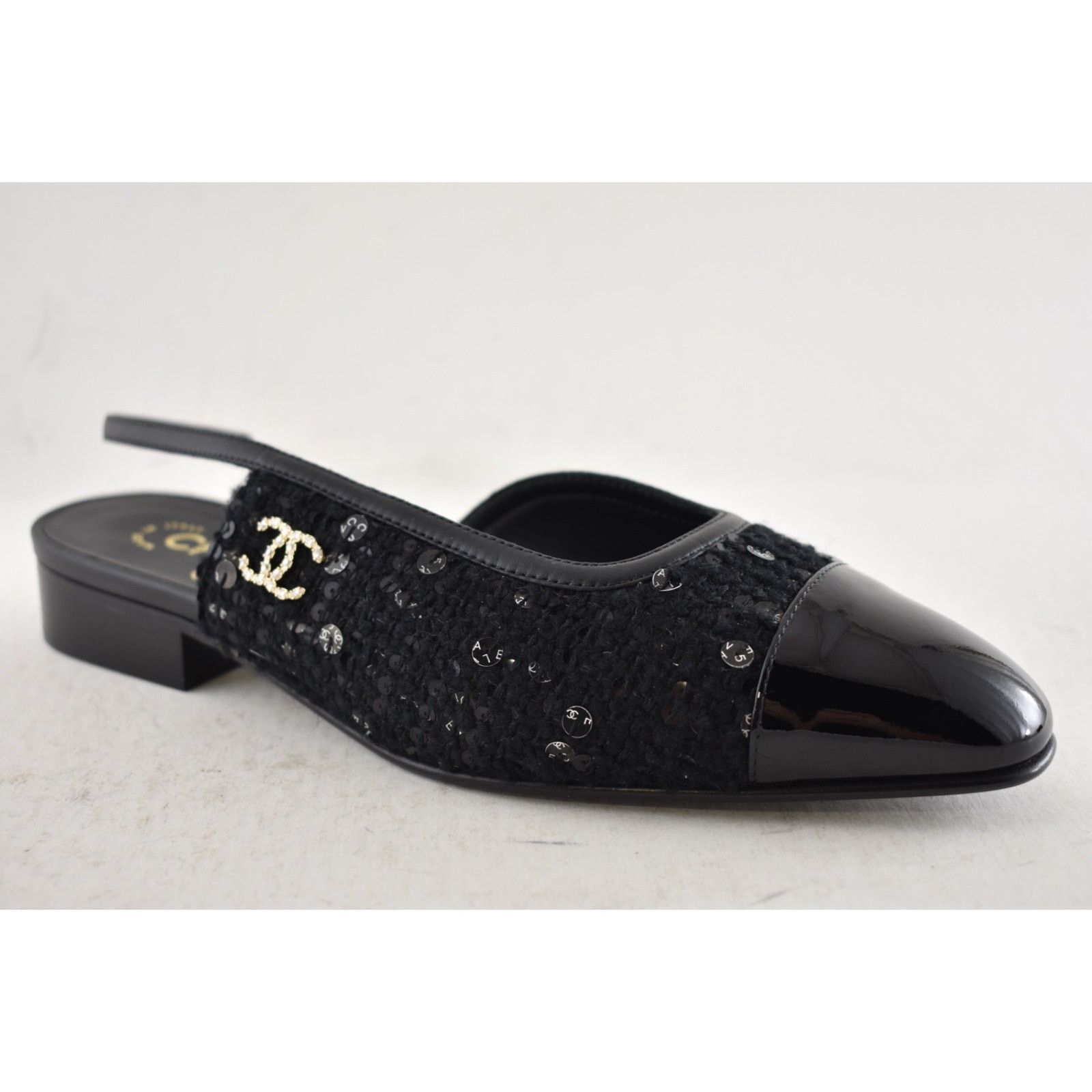 Chanel Chanel Black Wool Tweed Patent CC Slingback Flat 38 Size US 8 / IT 38 - 4 Thumbnail