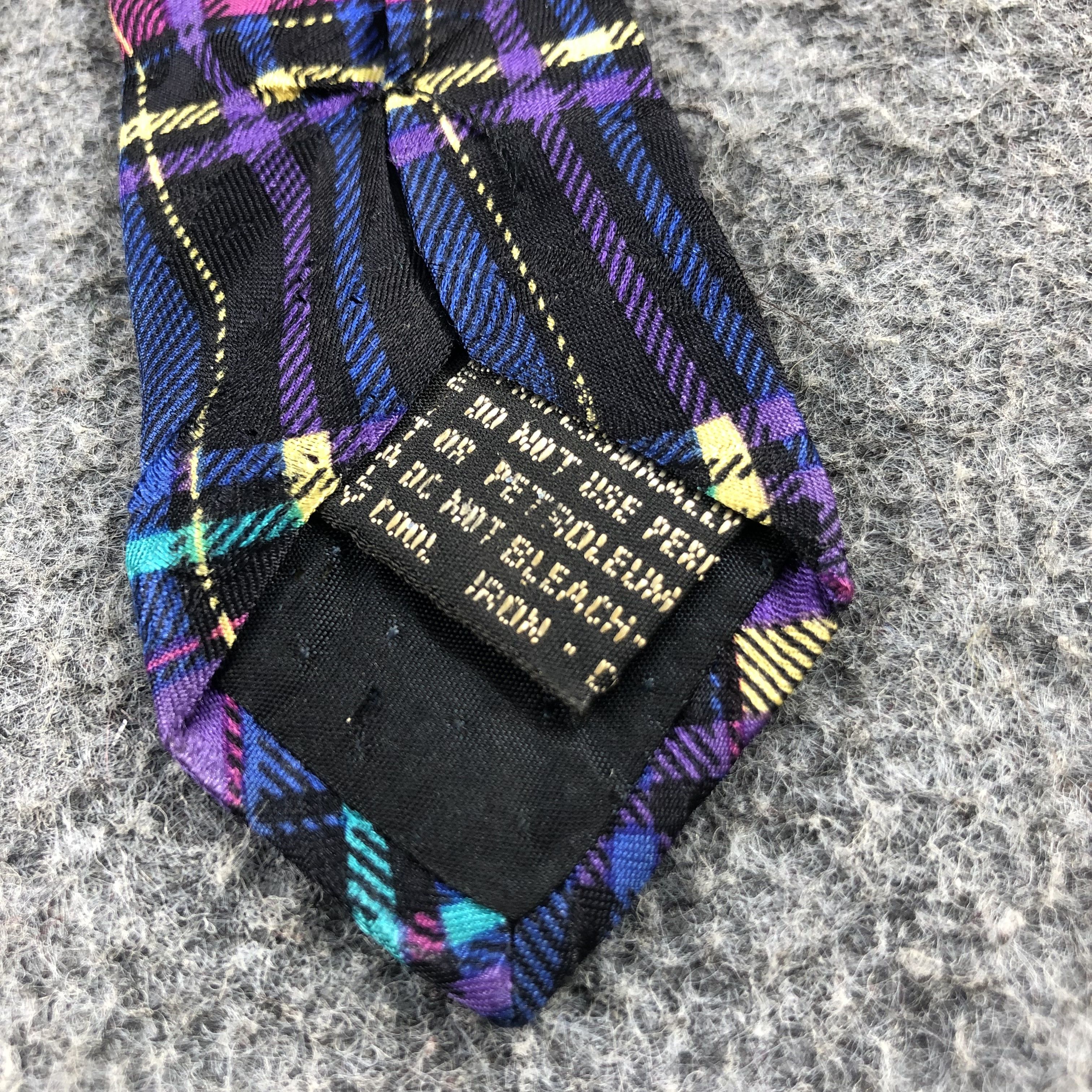 Versace × Vintage Gianni Versace Medusa Head Silk Neck Ties T51 Size ONE SIZE - 5 Thumbnail