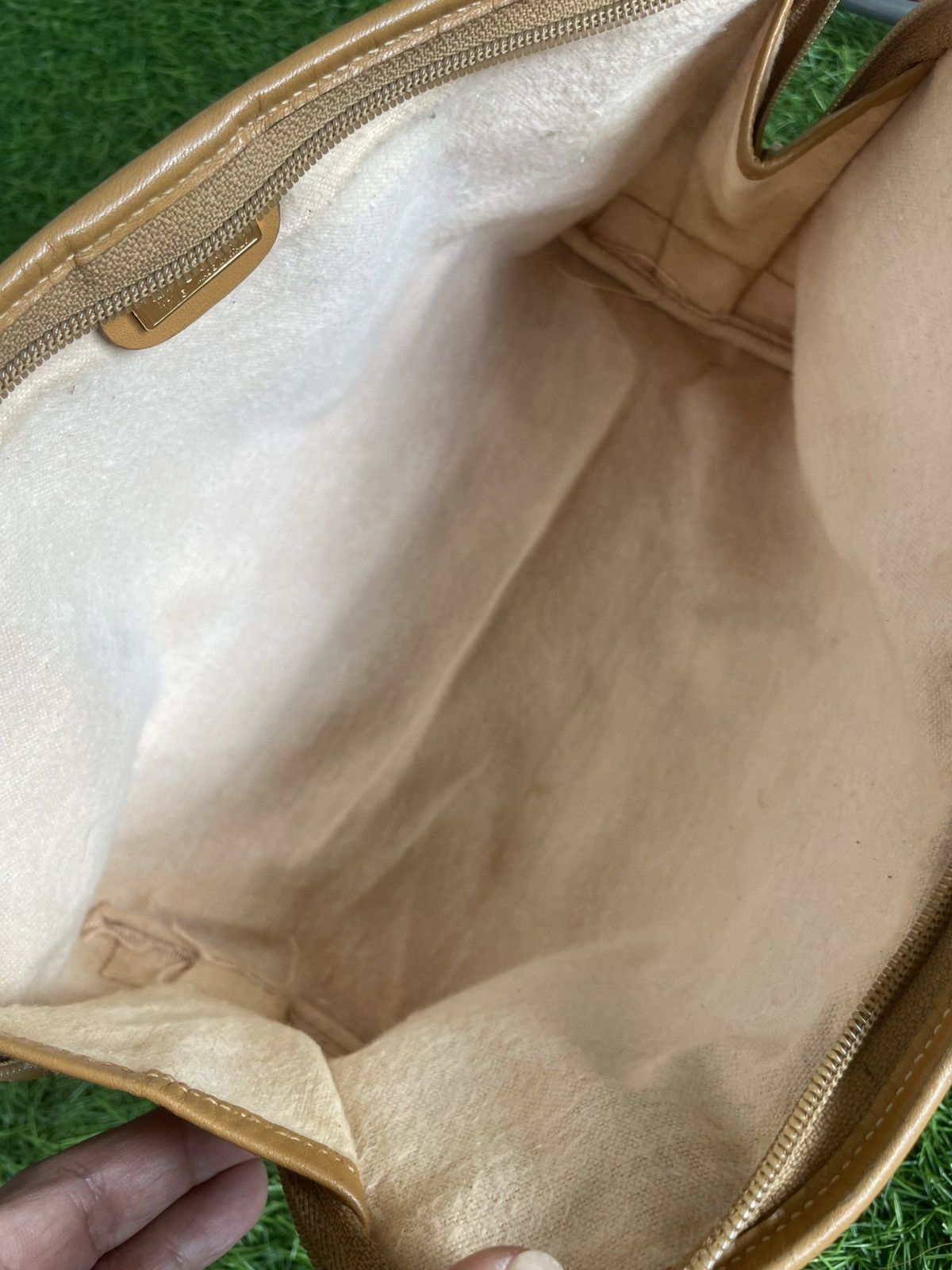 Gucci Authentic vintage GUCCI Clutches Bag Size ONE SIZE - 5 Thumbnail