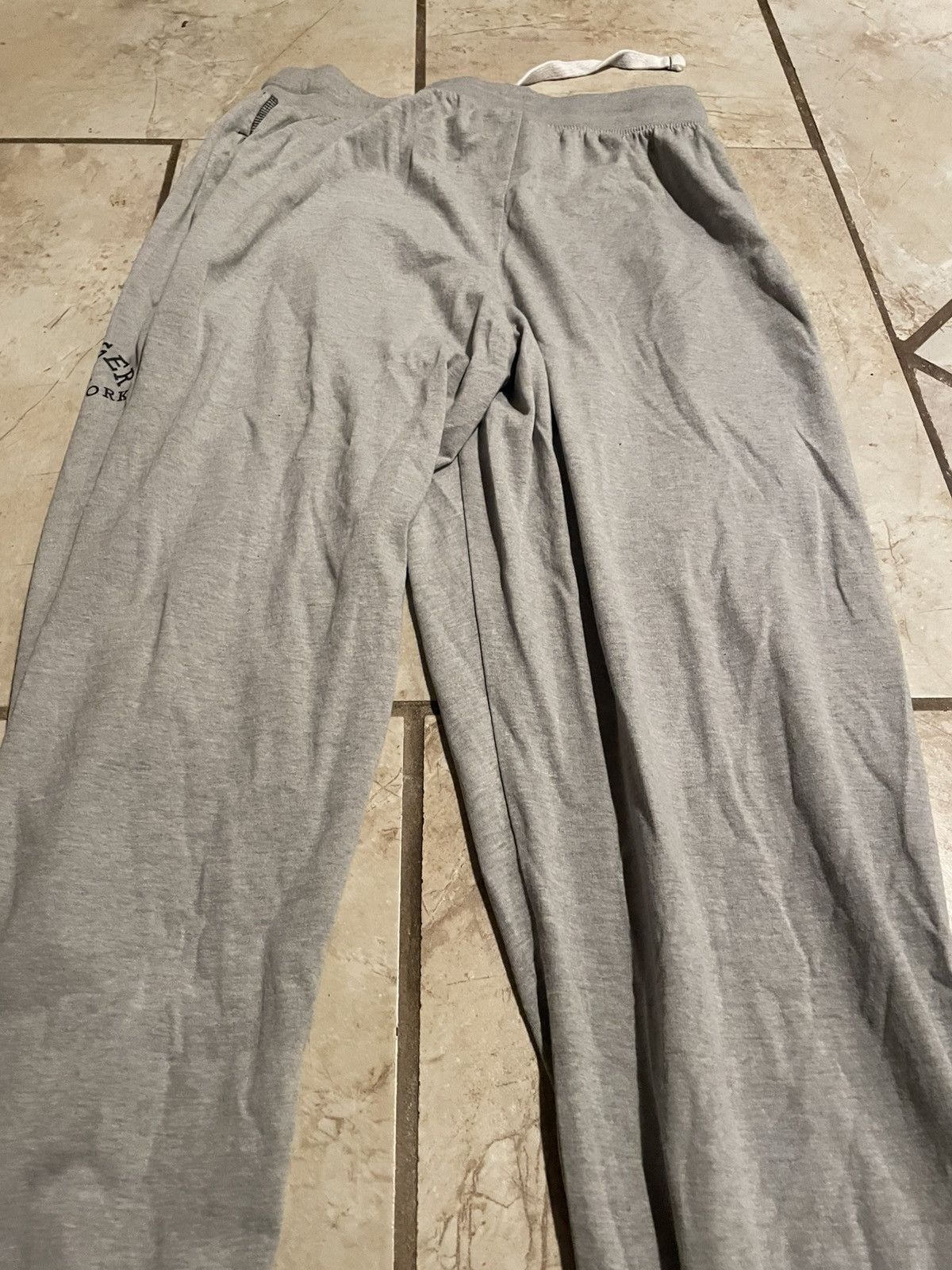Tommy Hilfiger Grey Tommy Hilfiger Sweatpants Size US 30 / EU 46 - 6 Thumbnail