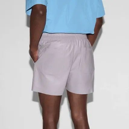 Gucci o1loc1c0526 814783 Embossed Soft Nappa Leather Shorts Pink Size US 34 / EU 50 - 4 Thumbnail