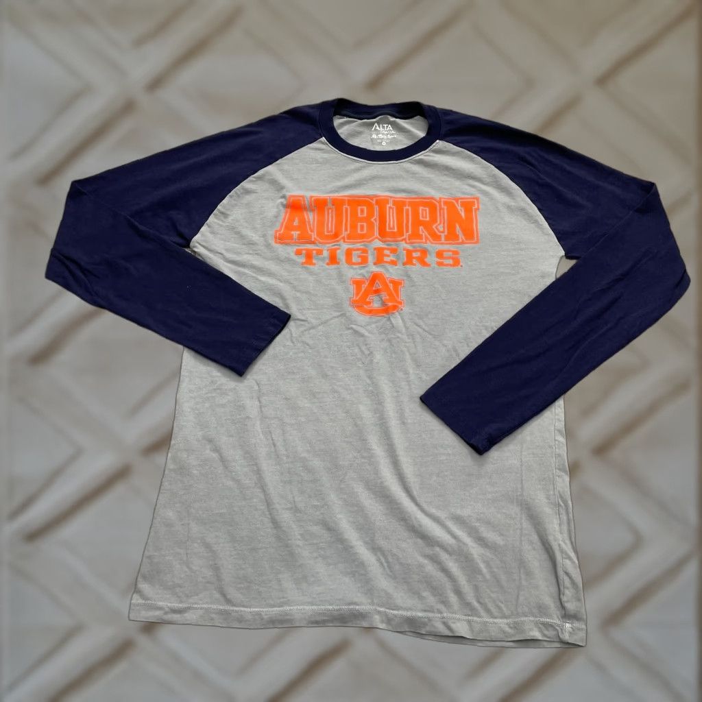 Vintage Alta Gracia Auburn Tigers T-Shirt Mens Medium Gray Raglan Crew Tee Sports Size US M / EU 48-50 / 2 - 1 Thumbnail