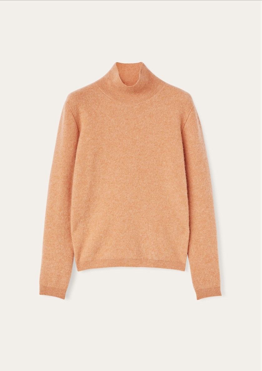 Loro Piana o1srvl11e0725 FAO2888 Turtleneck Sweater in Light Orange Size XS / US 0-2 / IT 36-38 - 1 Thumbnail