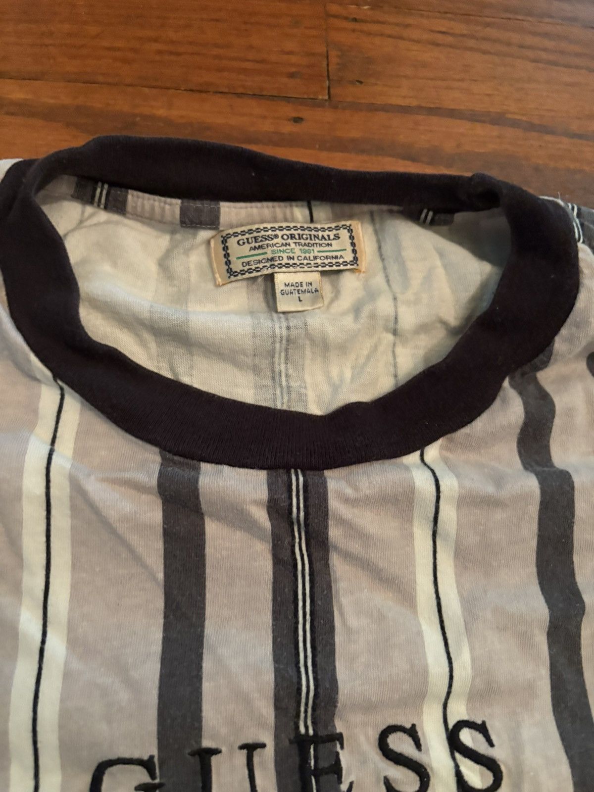 Guess Vintage Vertical Striped Tee Size US L / EU 52-54 / 3 - 4 Thumbnail