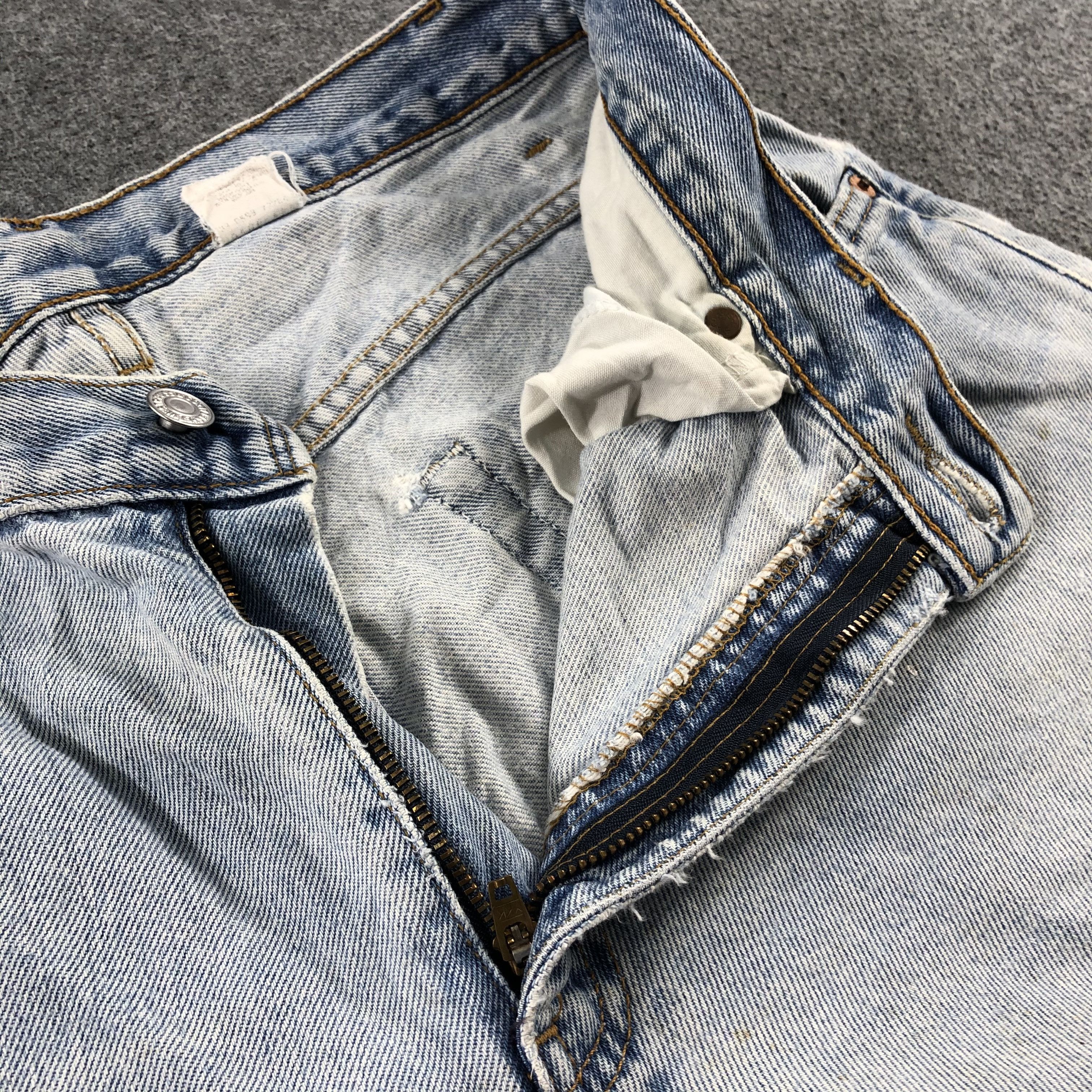 Levi's 90s Vintage Blue Wash Levis 560 Jeans-J2395 Size US 31 - 13 Thumbnail
