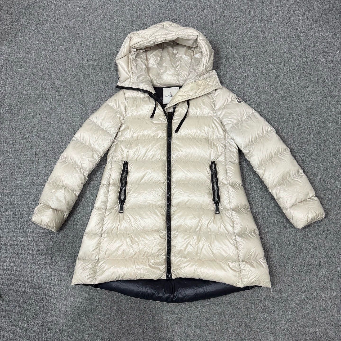 Moncler Suyen puffer Size 1 95 new