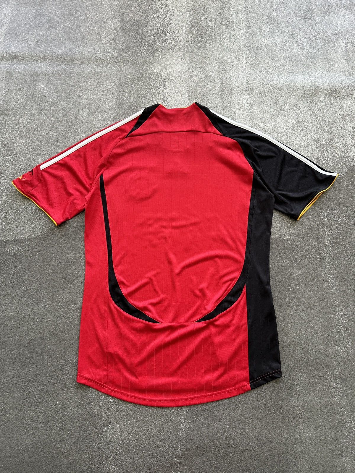Adidas × Vintage Vintage Adidas Germany 2006 Soccer Football Jersey M Size US S / EU 44-46 / 1 - 5 Thumbnail