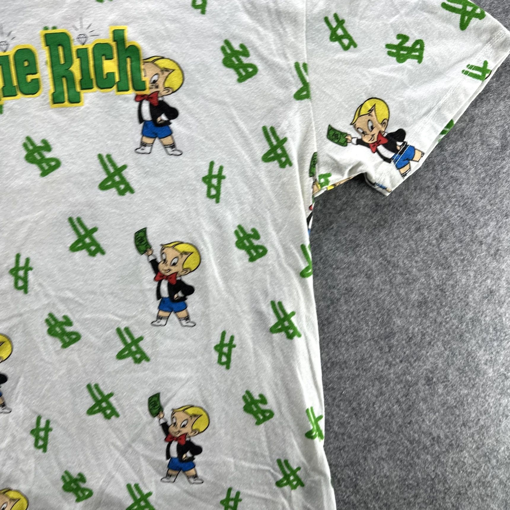 Gloverall Richie Rich Shirt Mens Medium White All Over Print Money Dollar Graphic Tee Size US M / EU 48-50 / 2 - 6 Thumbnail