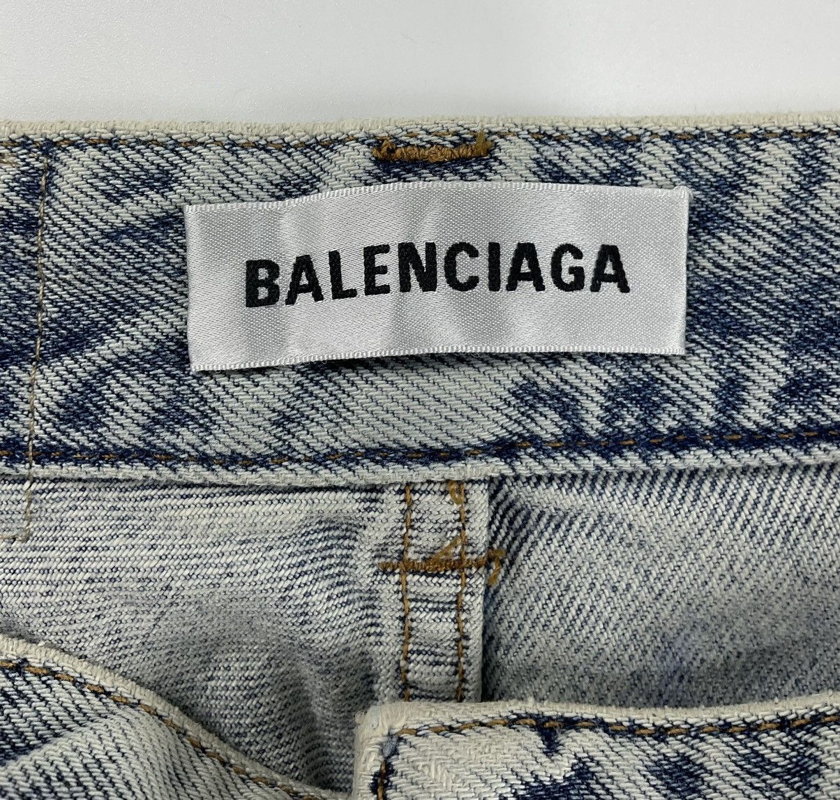 Balenciaga Balenciaga Pull-Up Denim Skirt Size 26" / US 2 / IT 38 - 11 Thumbnail