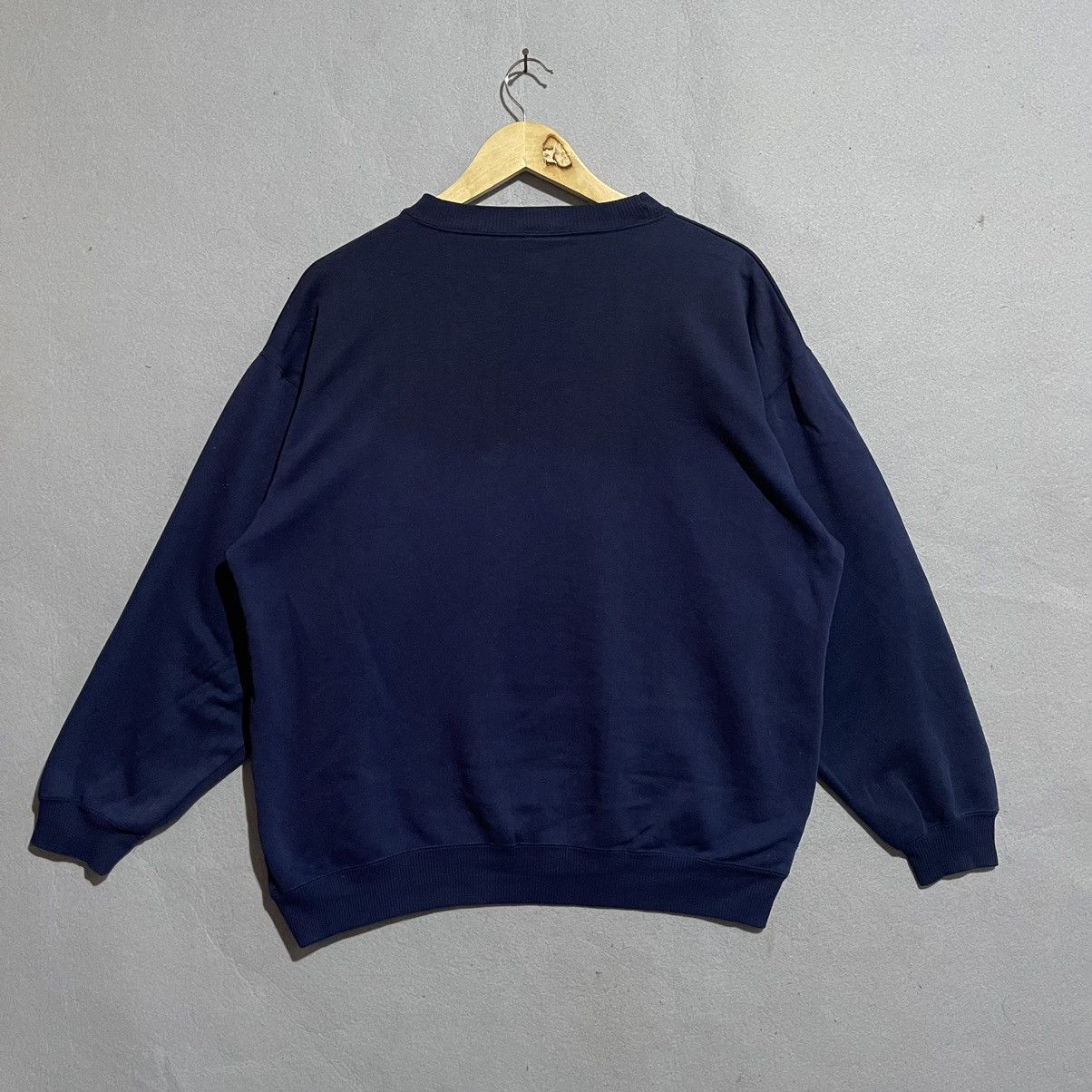 Nike Vintage 90s Nike Navy Blue Crewneck Sweatshirt Size US L / EU 52-54 / 3 - 6 Thumbnail