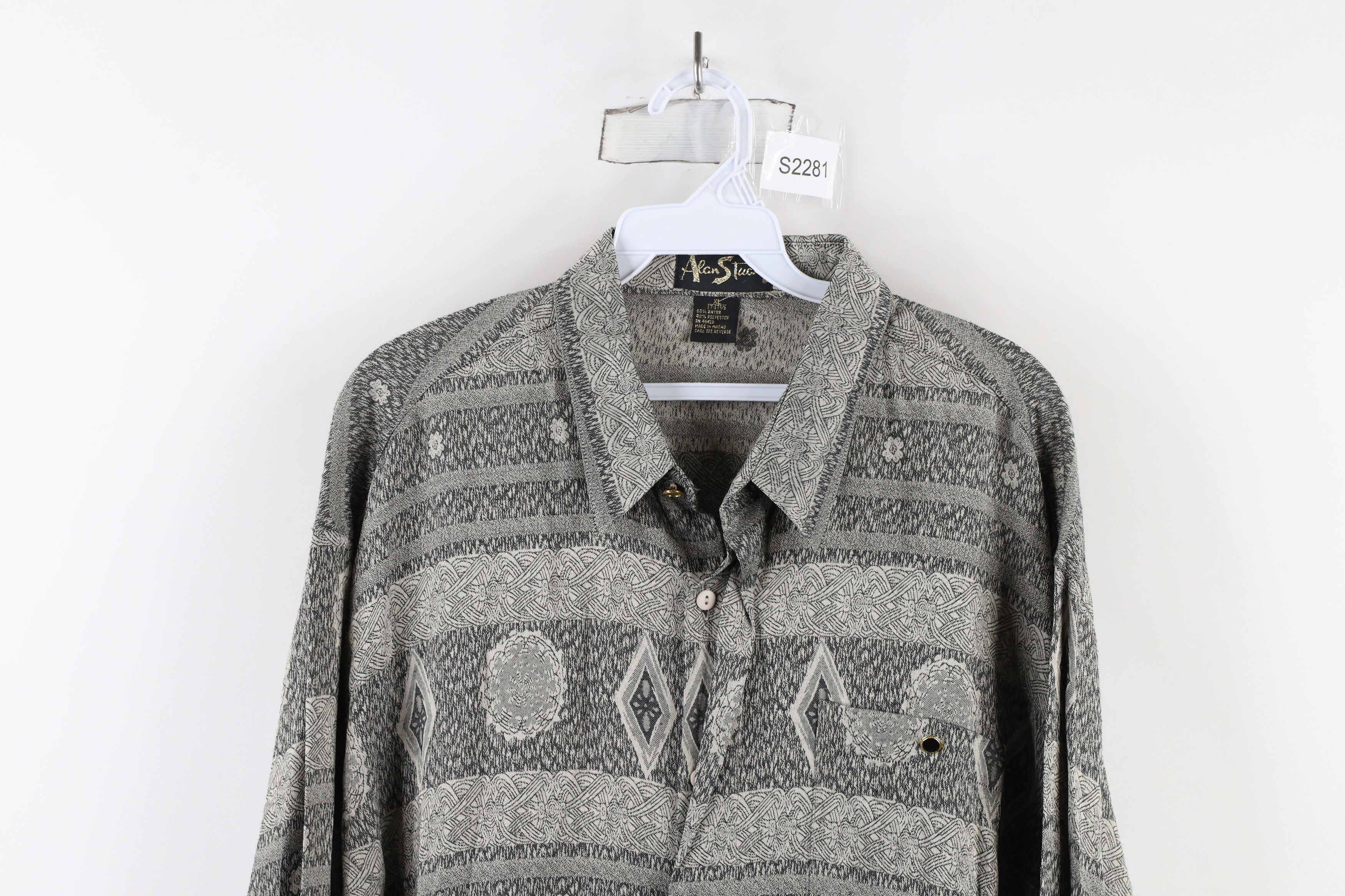 Vintage Vintage 90s Streetwear Flower Knit Collared Button Shirt Size US XL / EU 56 / 4 - 2 Thumbnail