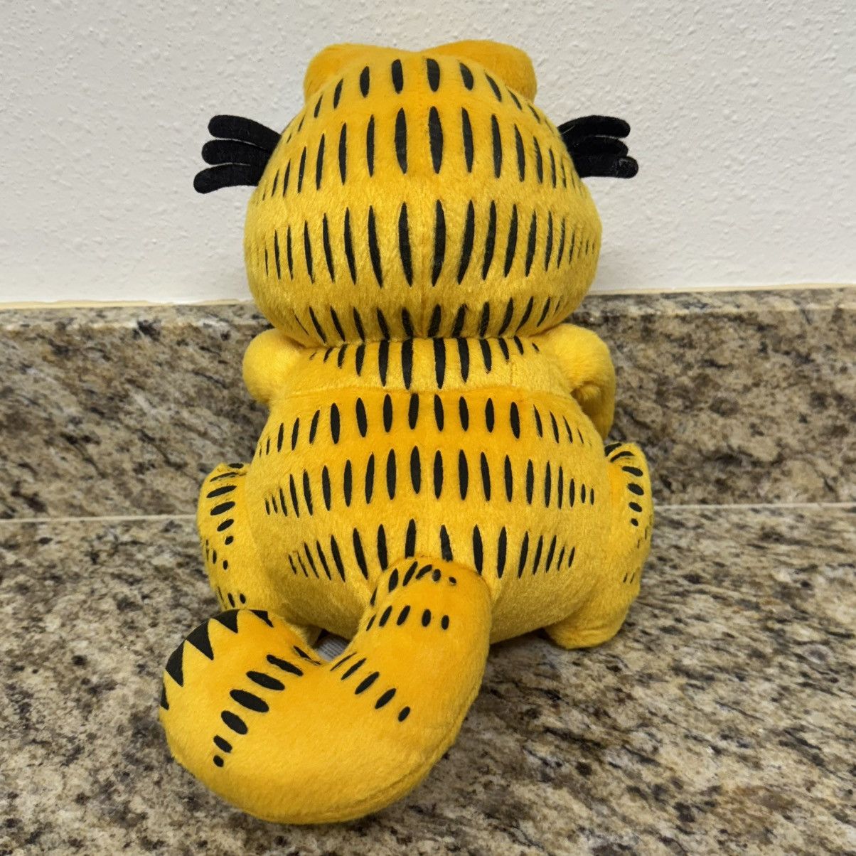 Vintage Vintage Garfield Te Quiero” 11” Spanish Valentines Day Plush Size ONE SIZE - 3 Thumbnail