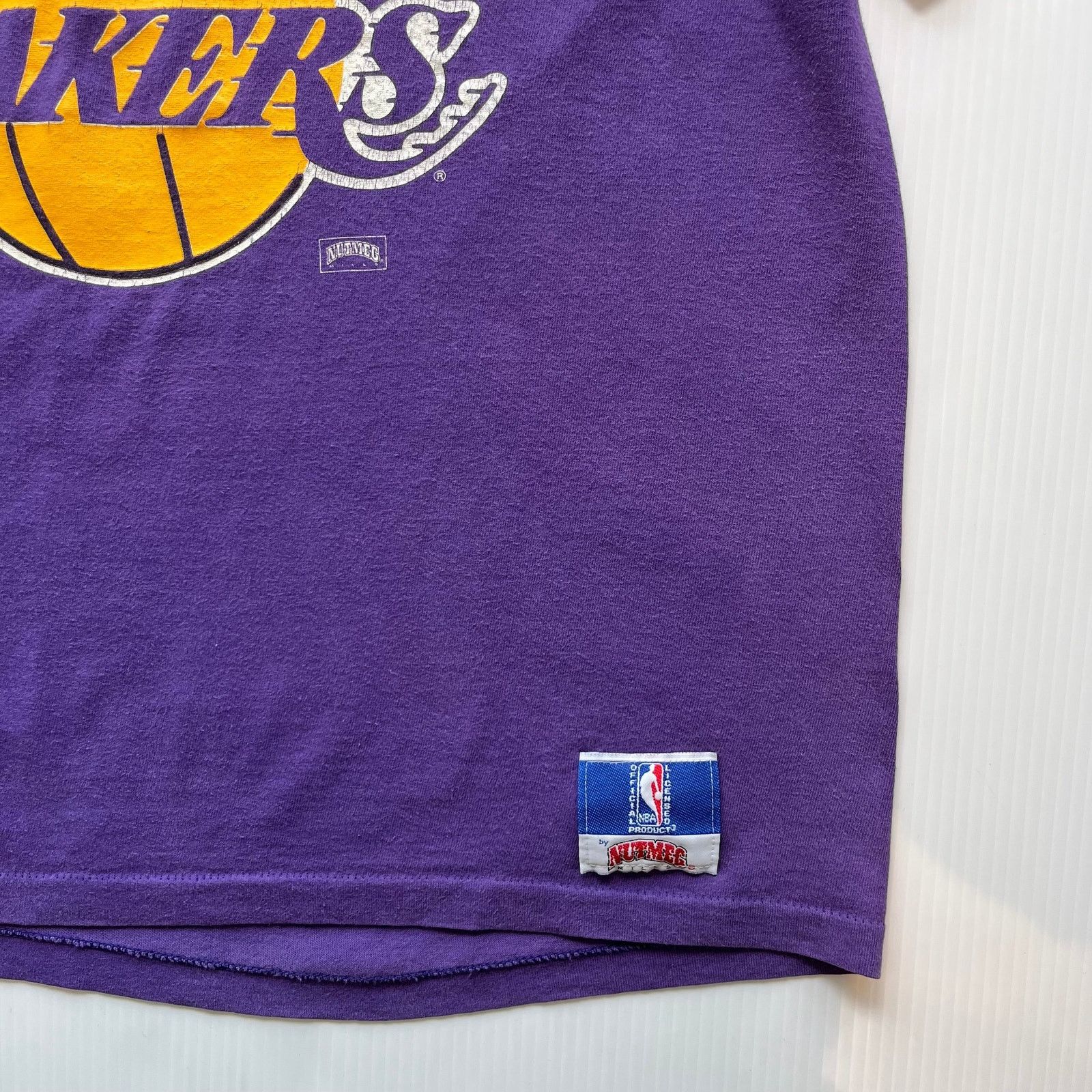 Nutmeg Vintage Nutmeg Los Angeles Lakers Graphic Tee L Size US L / EU 52-54 / 3 - 4 Thumbnail