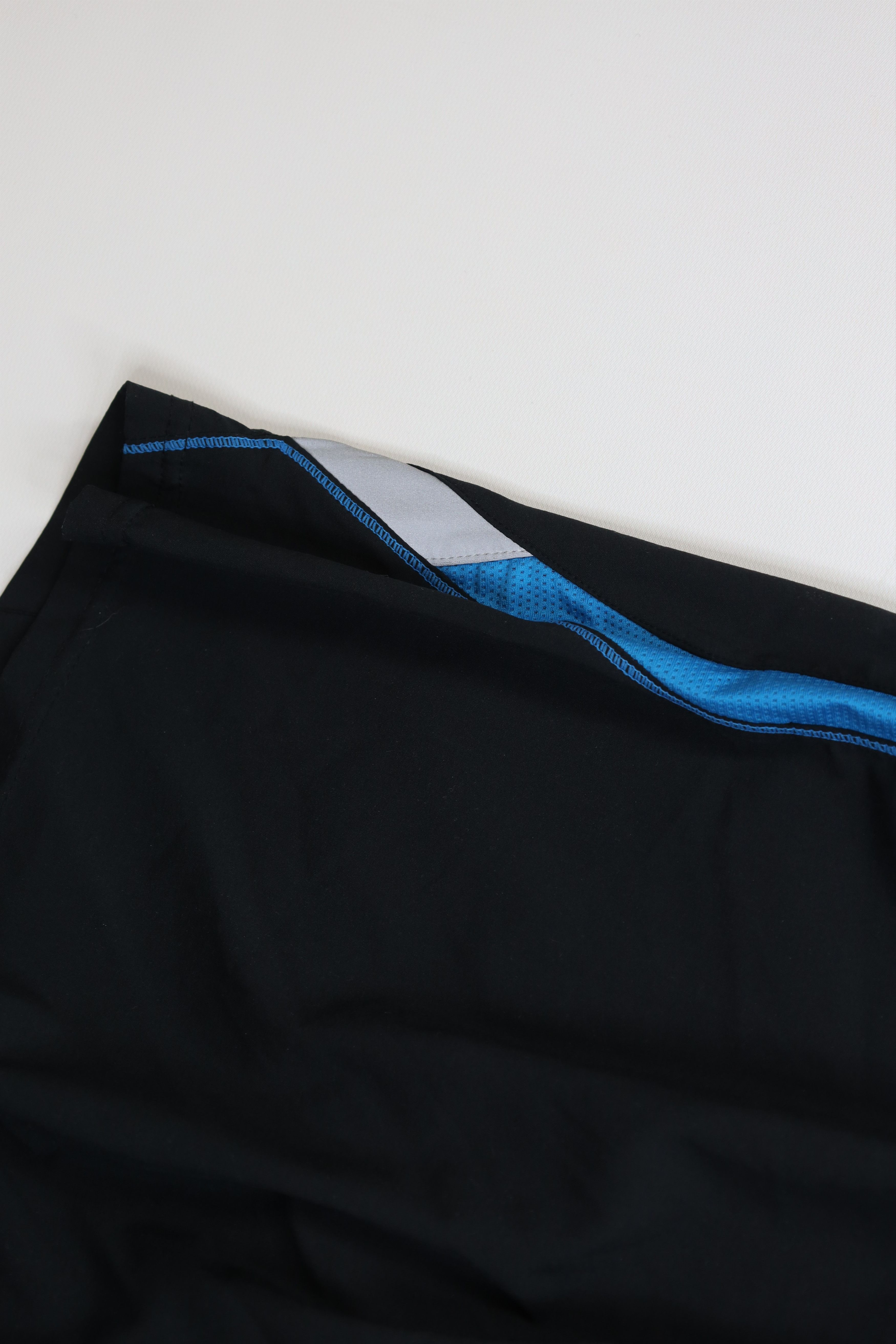 Asics Vintage Y2K Asics Lined Running Jogging Shorts Black Blue Size US 34 / EU 50 - 5 Thumbnail