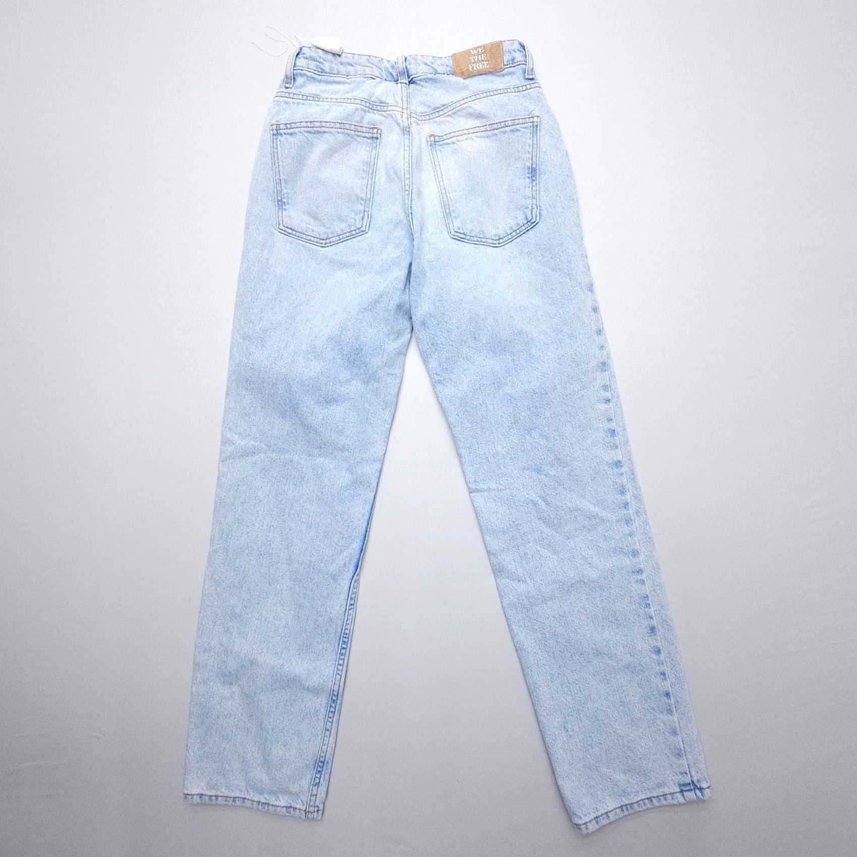 Vintage We the Free Pacifica High Rise Slim Straight Jeans 26x29 Light Blue Denim Regular 5-Pocket Mens Womens Jeans Size 26" / US 2 / IT 38 - 2 Thumbnail