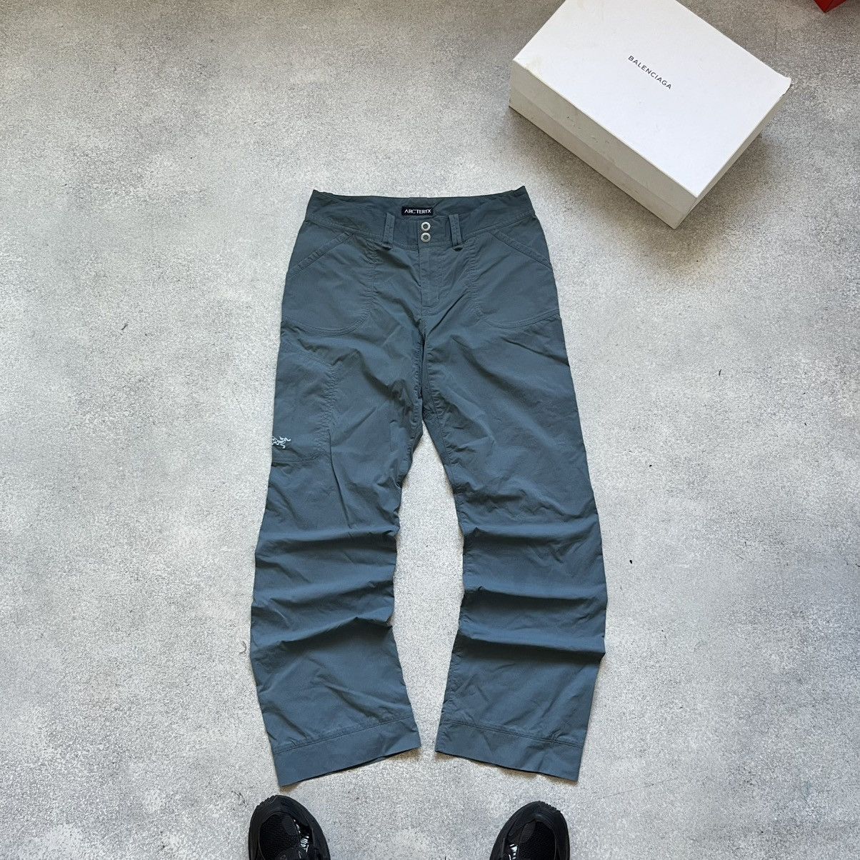 Arc'teryx Arcteryx pants nylon vintage small logo Gorpcore Size US 30 / EU 46 - 1 Thumbnail