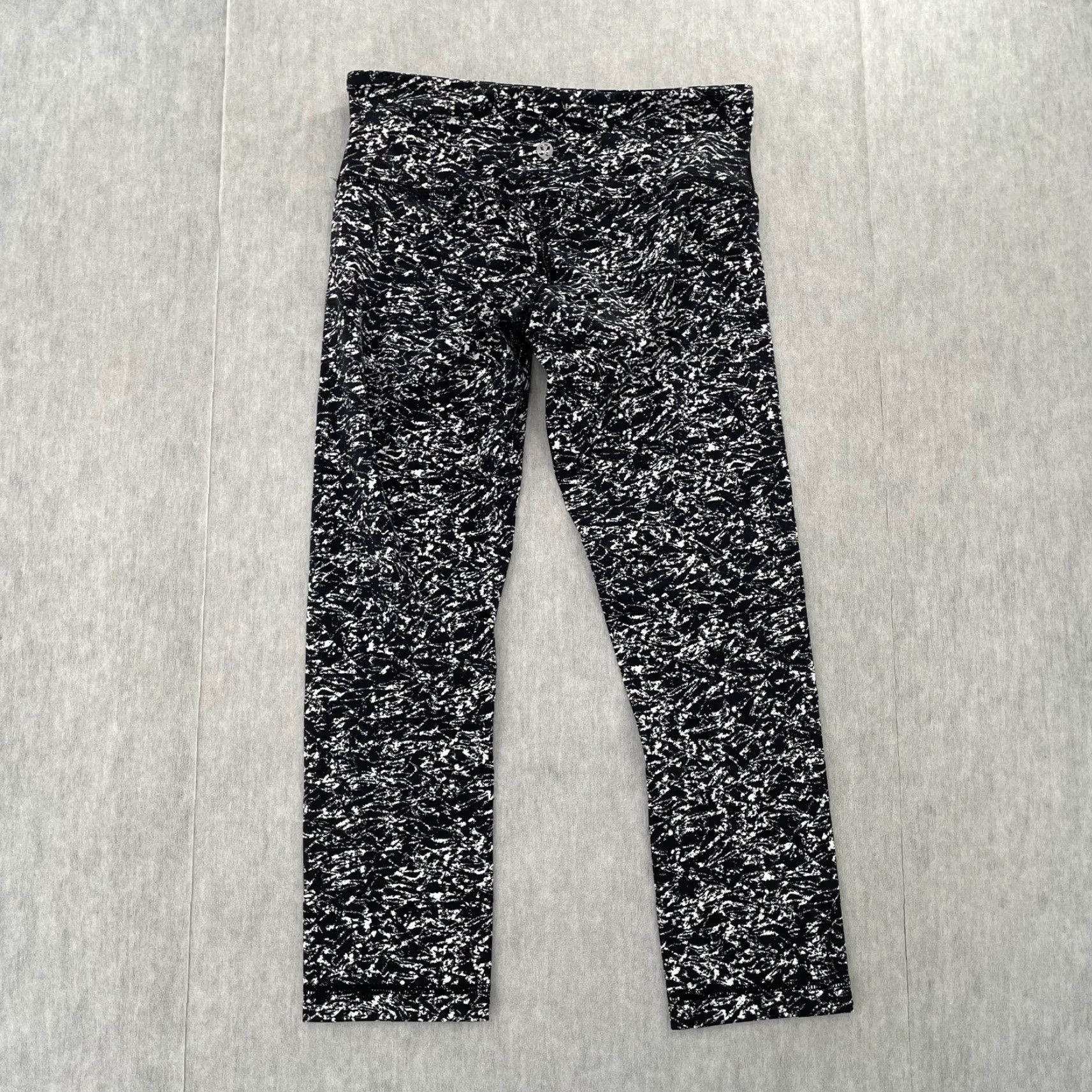 Lululemon Lululemon Speed Up Crop Leggings Womens Size 4 Black Athleisure Yoga Gym Size 27" / US 4 / IT 40 - 2 Thumbnail