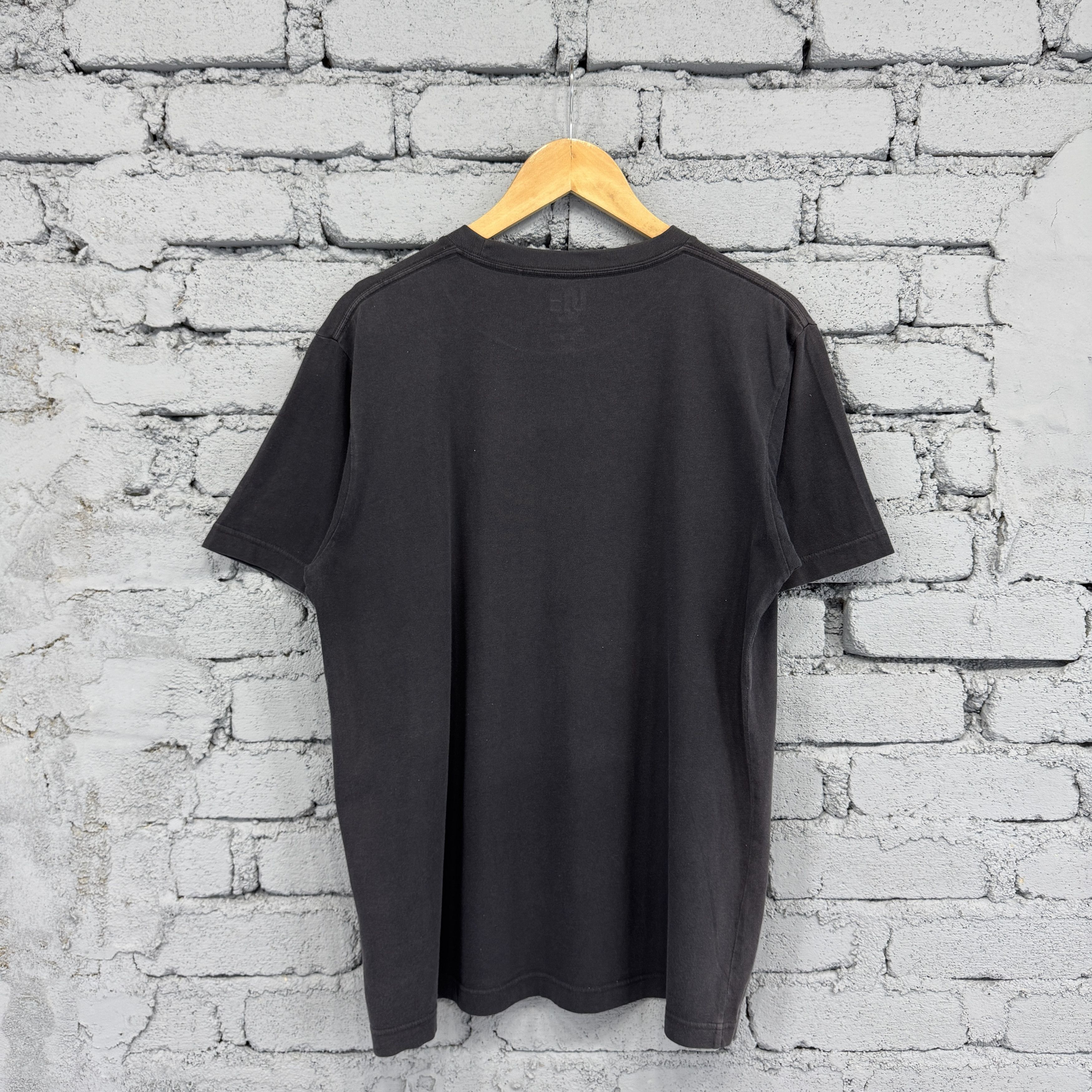 Uniqlo Uniqlo X Mickey Mouse Disney Tshirt Sunfaded Size US L / EU 52-54 / 3 - 2 Thumbnail