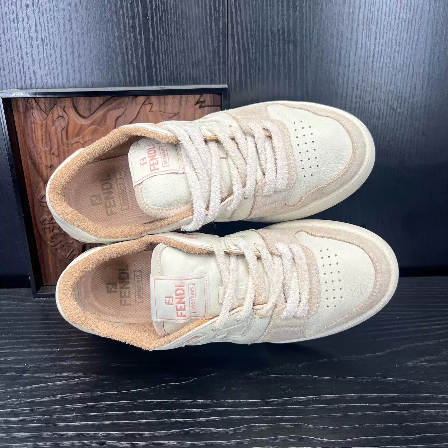 Fendi Fendi Match Pink Size 40 Original Box Like New Size US 9.5 / IT 39.5 - 7 Thumbnail