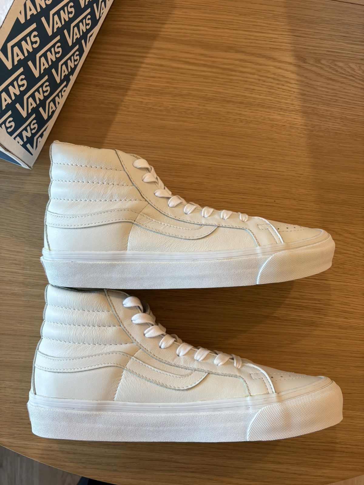 Vans Vans Vault LX High Top White Sneaker Size US 8 / EU 41 - 2 Thumbnail