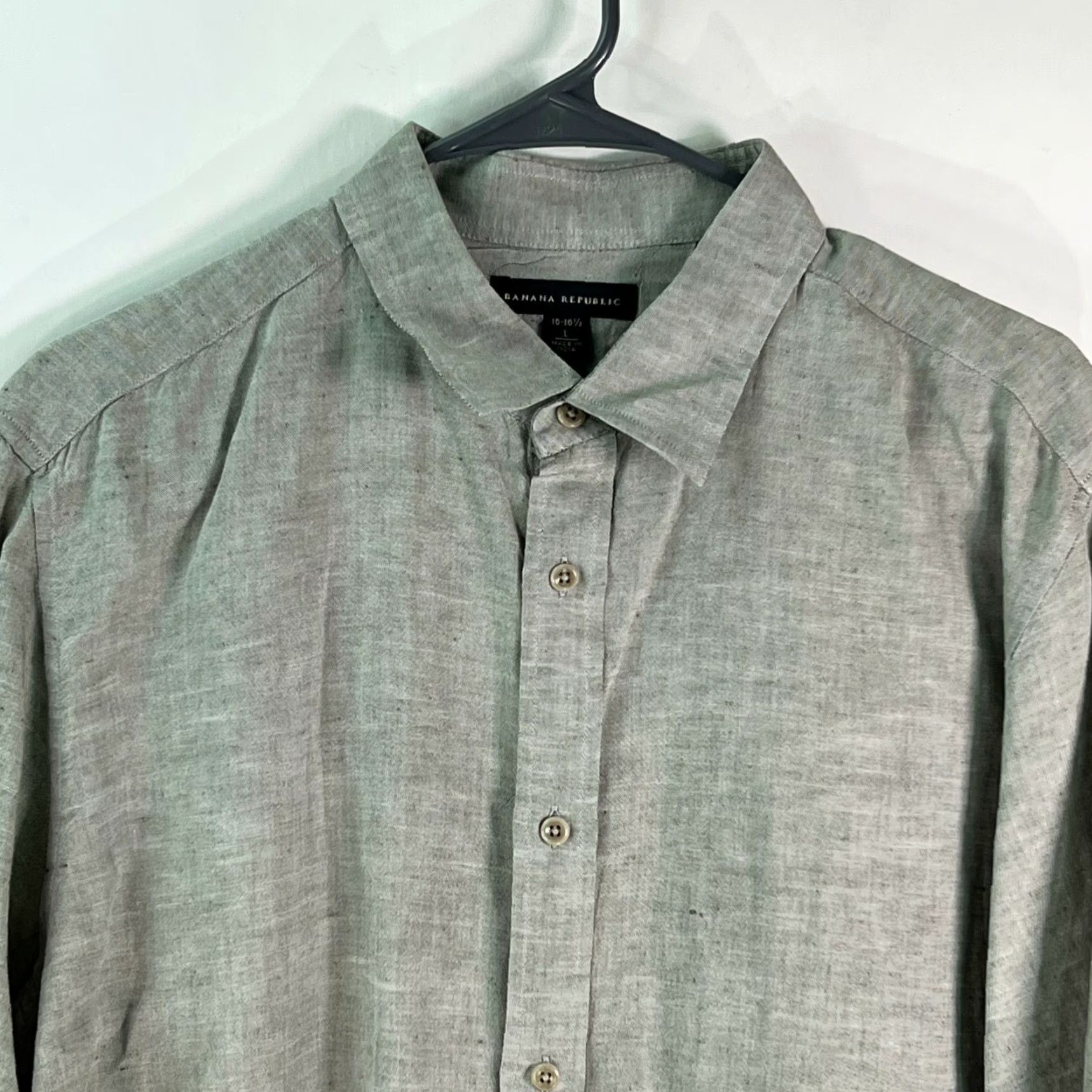 Banana Republic Banana Republic Mens Button-Up Gray Shirt Size Large 16-16 1/2 Regular Fit Long Sleeve Cotton Blend Casual Formal Shirt Mens Size US L / EU 52-54 / 3 - 3 Thumbnail