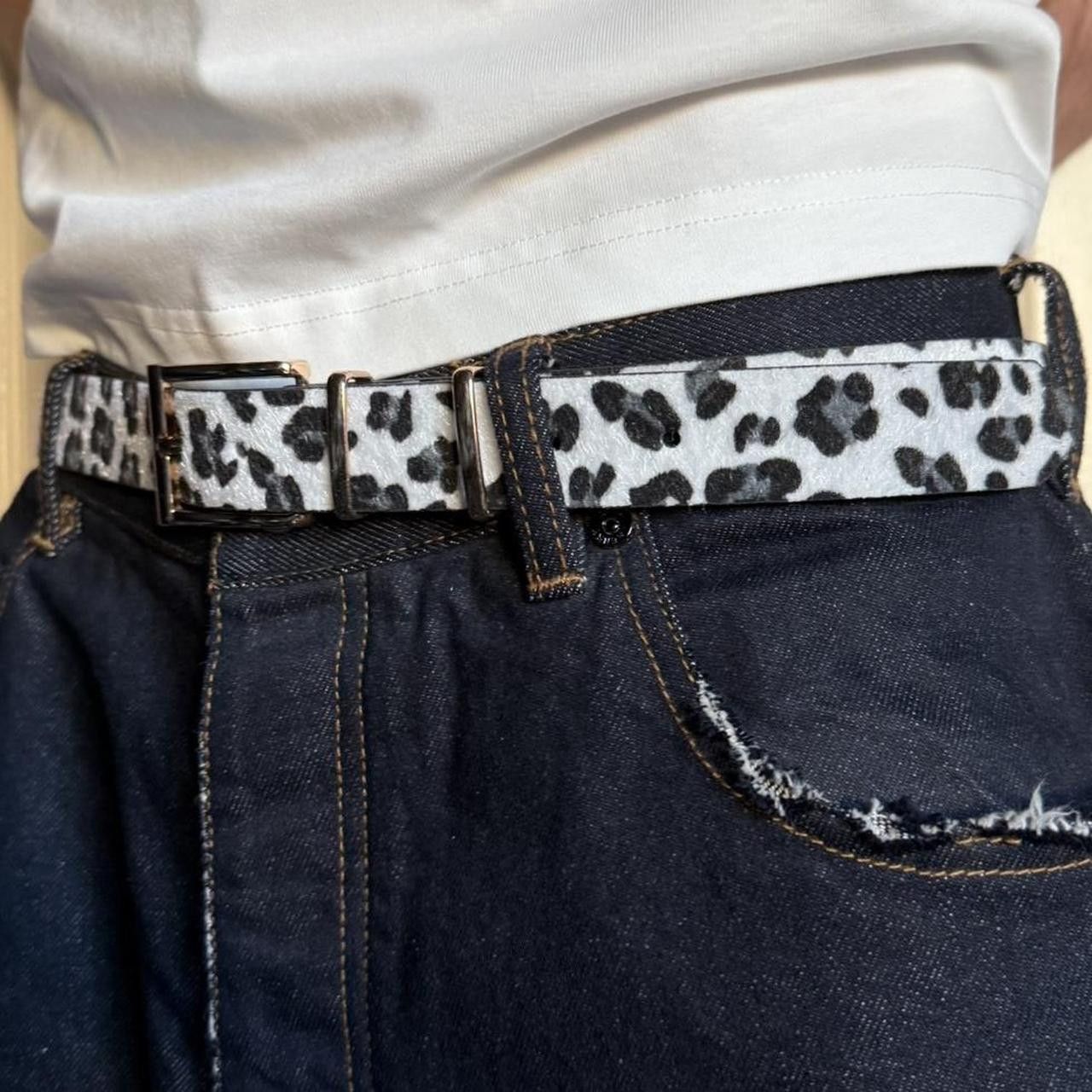 Japanese Brand y2k style white and black cheetah leopard print belt Size 32 - 3 Thumbnail