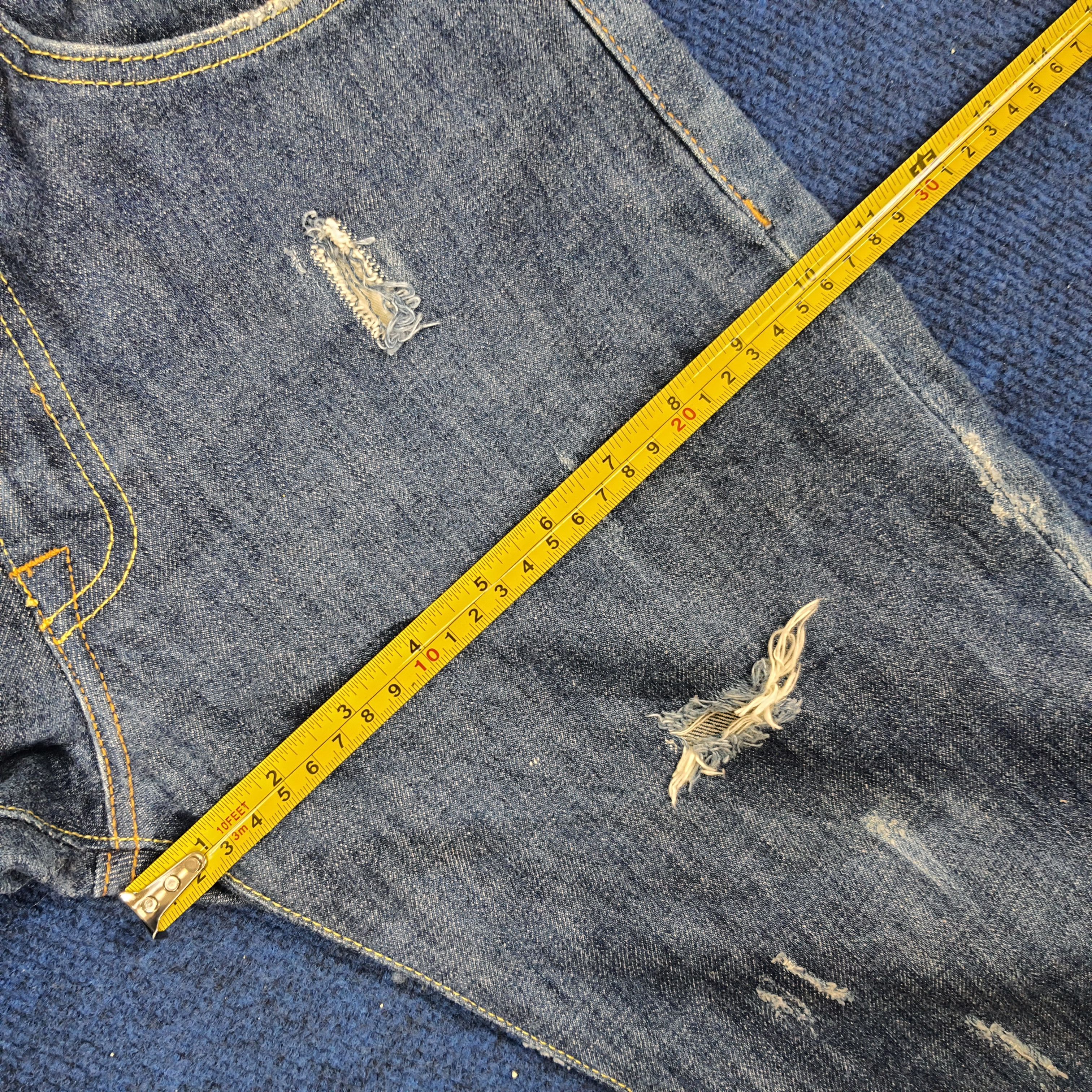 Gucci Vintage GUCCI Italian Brand Distressed Short Jeans Size US 27 - 13 Thumbnail