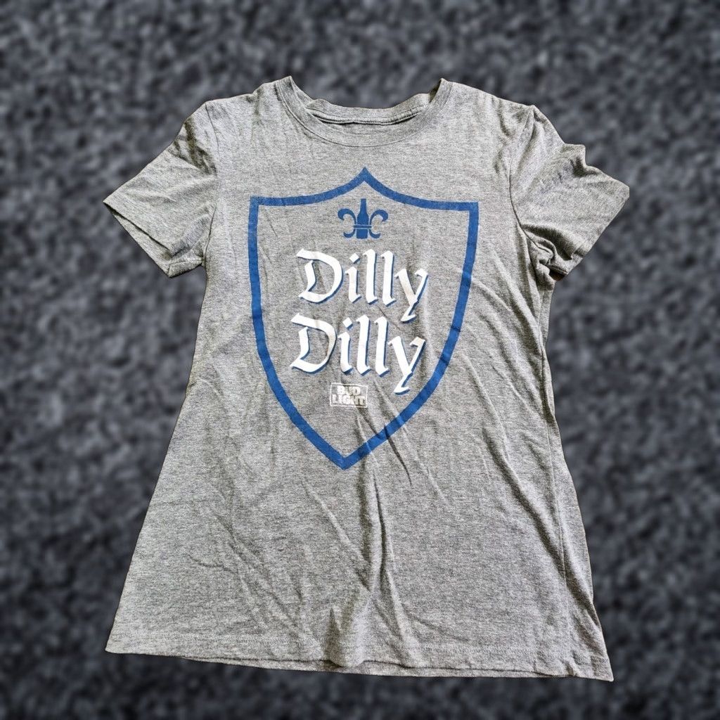 Vintage Womens L Dilly Dilly Tee Classic Bud Light Beer T Shirt Size L / US 10 / IT 46 - 1 Thumbnail