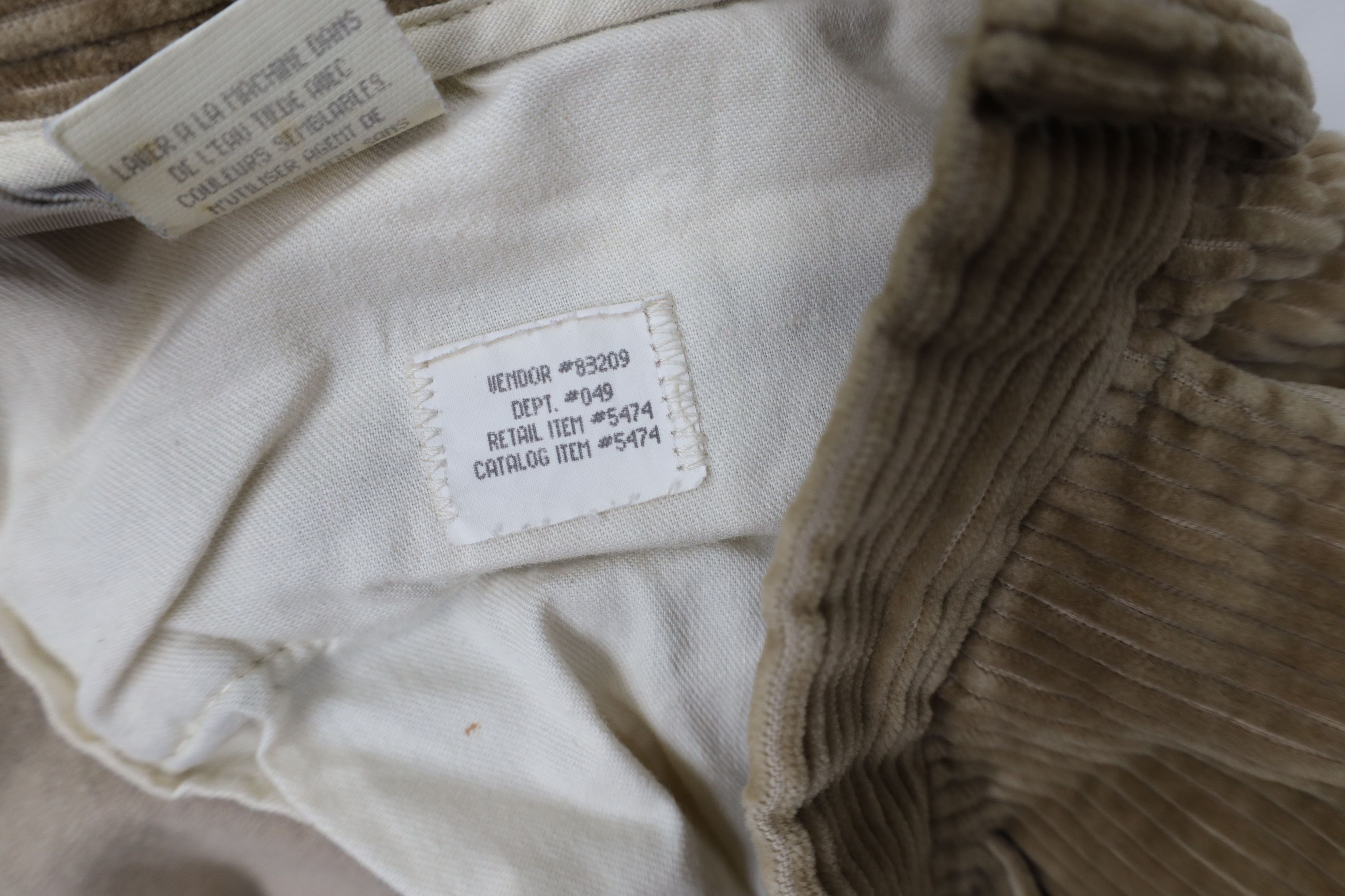 Eddie Bauer Vintage 90s Eddie Bauer Wide Leg Corduroy Chino Pants USA Size US 40 / EU 56 - 9 Thumbnail
