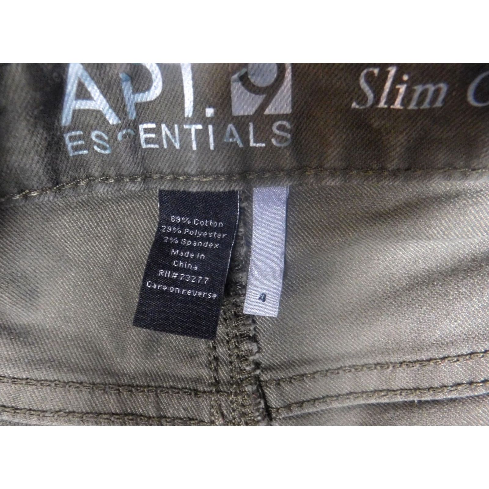 Apt. 9 Apt. 9 Jeans Women Capri Slim Dark Denim 4 Green Capris Stretch Pockets Zipper Slimming Regular Inseam 26" Size 27" / US 4 / IT 40 - 4 Thumbnail