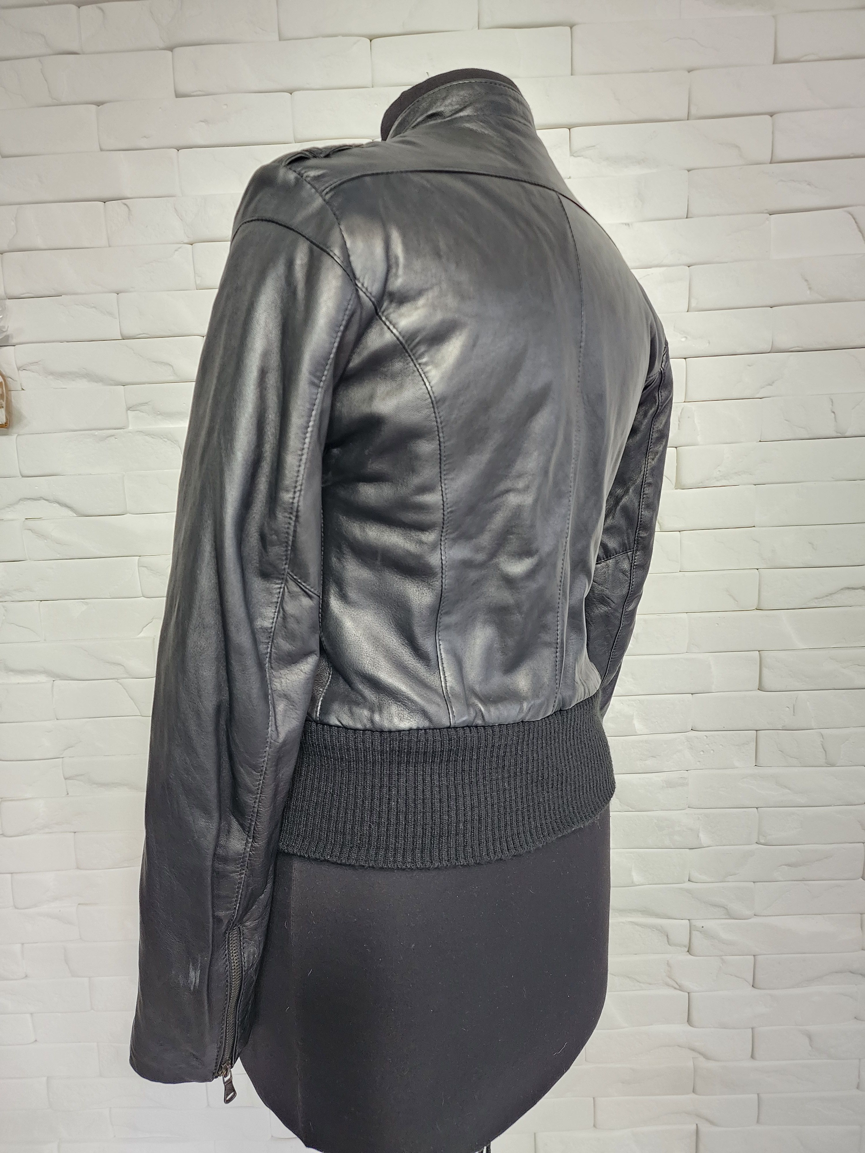 Other Black Leather Women's Jacket: Zippered Stand-Up Collar. Size L / US 10 / IT 46 - 5 Thumbnail