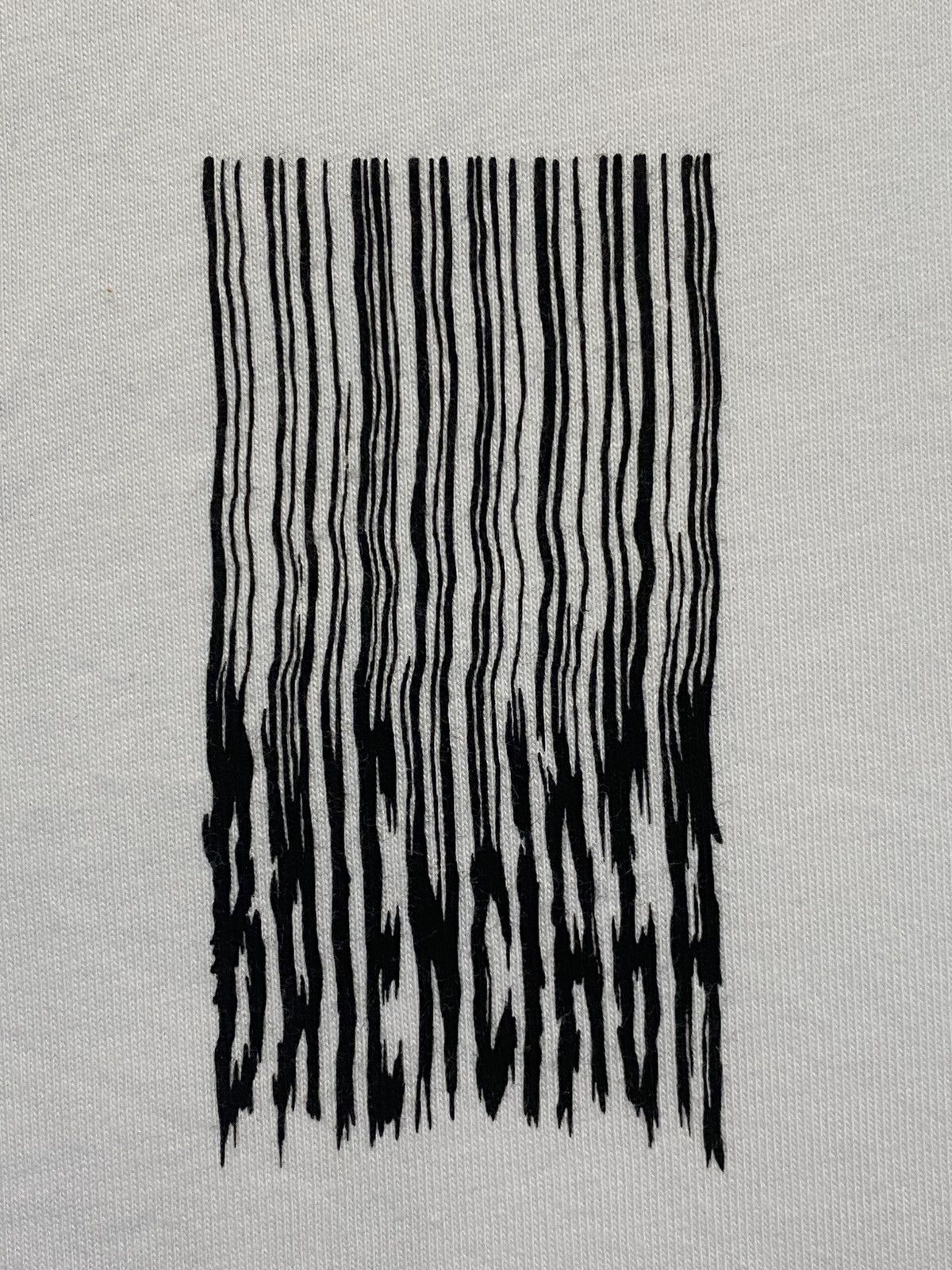 Balenciaga Balenciaga - Barcode Logo T Shirt Oversized 2021 Size US XS / EU 42 / 0 - 2 Thumbnail
