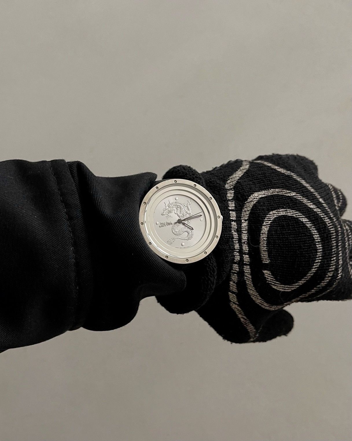 Jean Paul Gaultier Vintage ‘ JEAN PAUL GAULTIER ‘ Dragon Dial Watch Size ONE SIZE - 2 Thumbnail