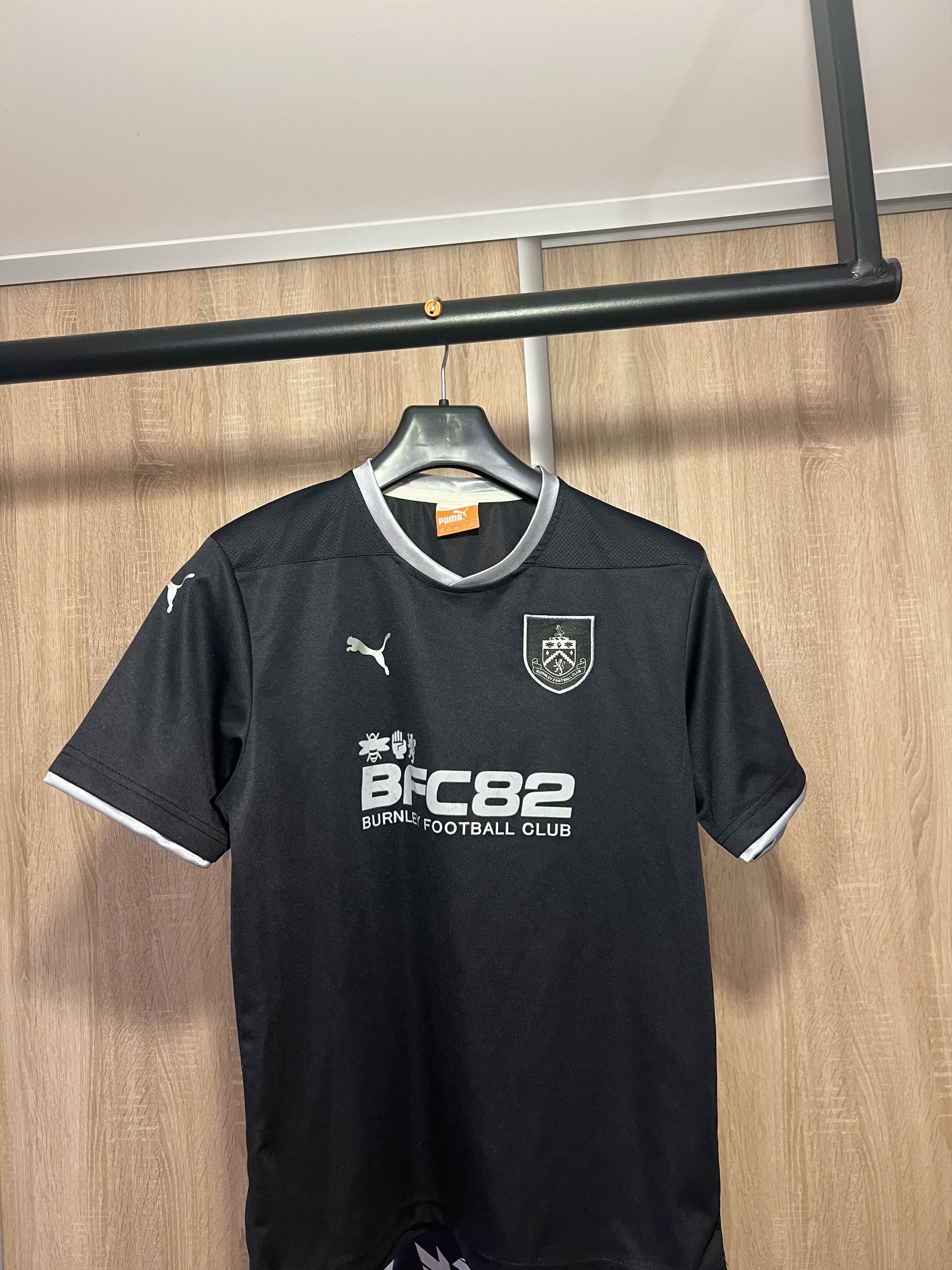 Puma × Vintage 14/15 VINTAGE PUMA FC BURNLEY SOCCER FOOTBALL JERSEY Size US M / EU 48-50 / 2 - 1 Thumbnail