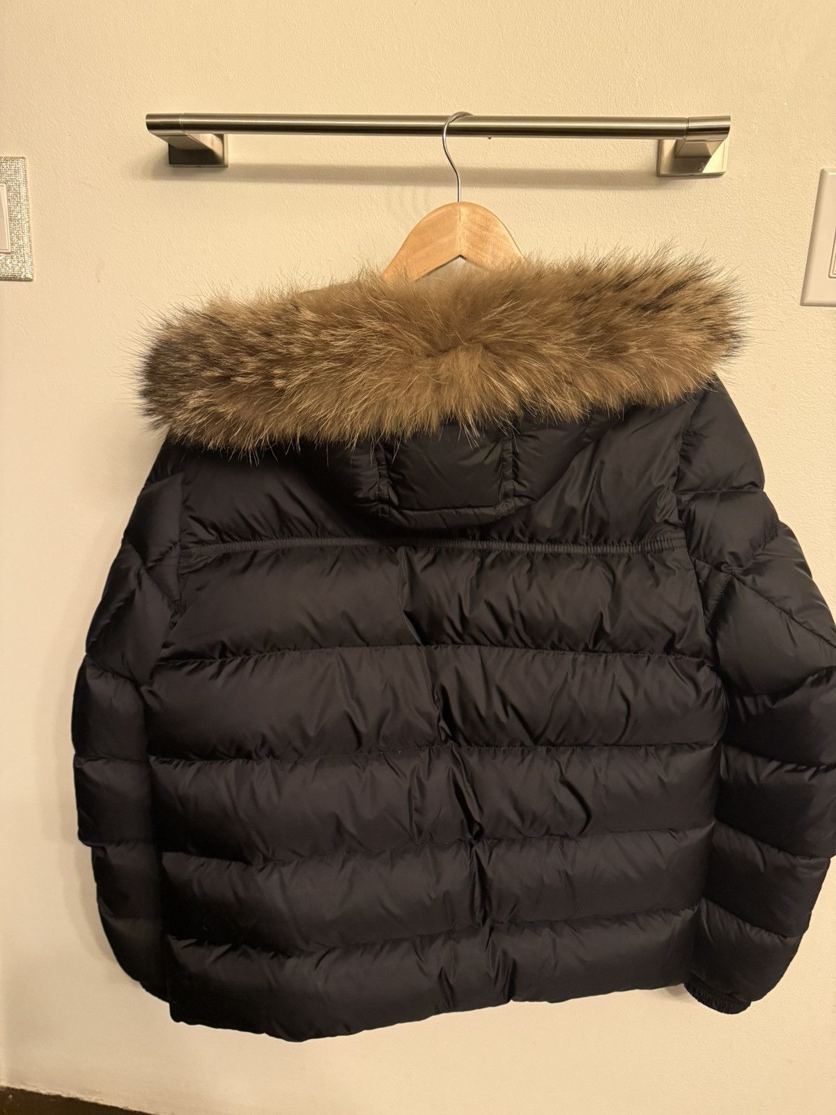 Moncler Moncler Short Down Jacket - Real Fur - Size 2 (M) Size US M / EU 48-50 / 2 - 8 Thumbnail