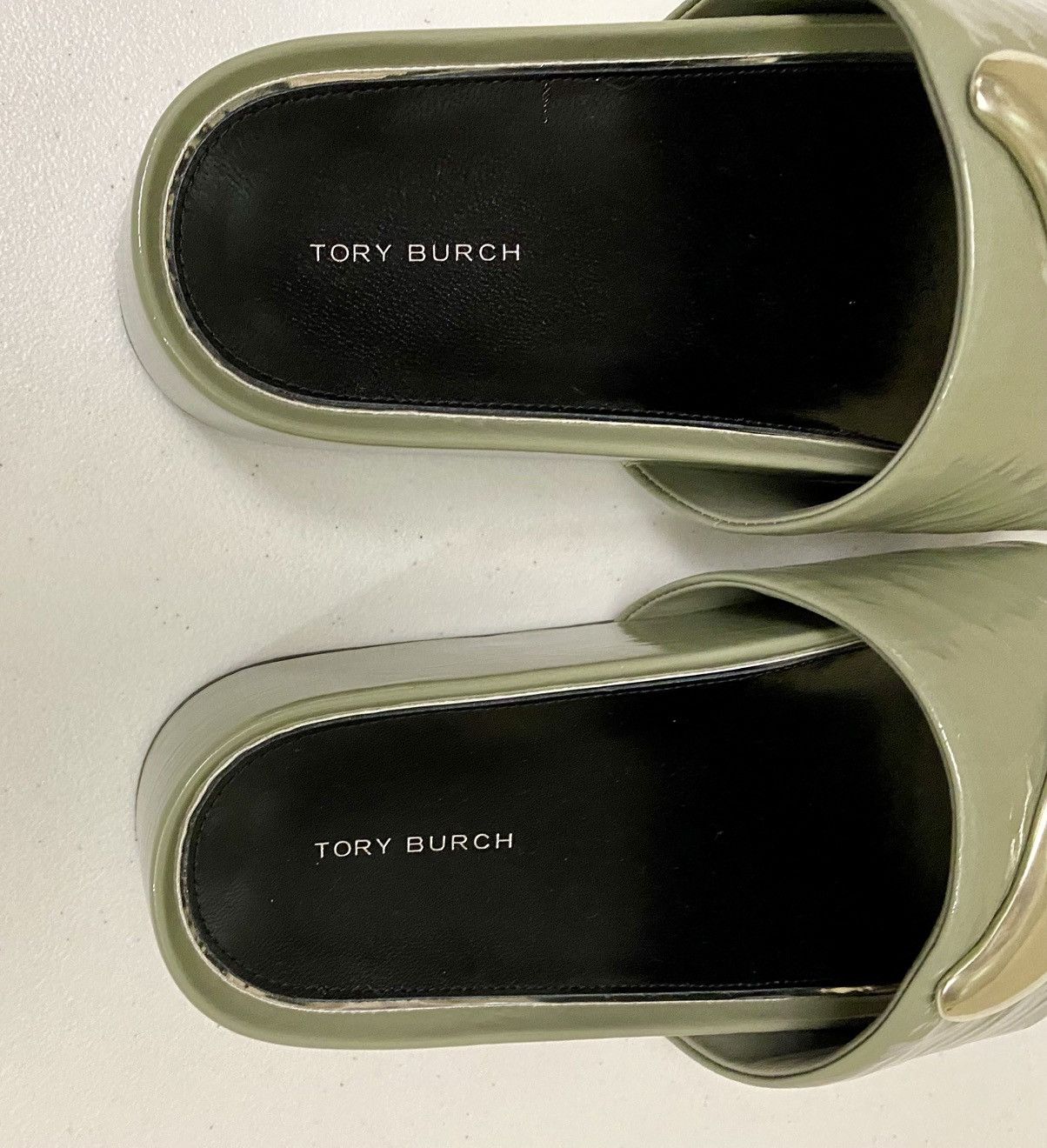 Tory Burch Tory Burch Patos Slide Crinkle Leather Metal Plate 8.5 New Size US 8.5 / IT 38.5 - 12 Thumbnail