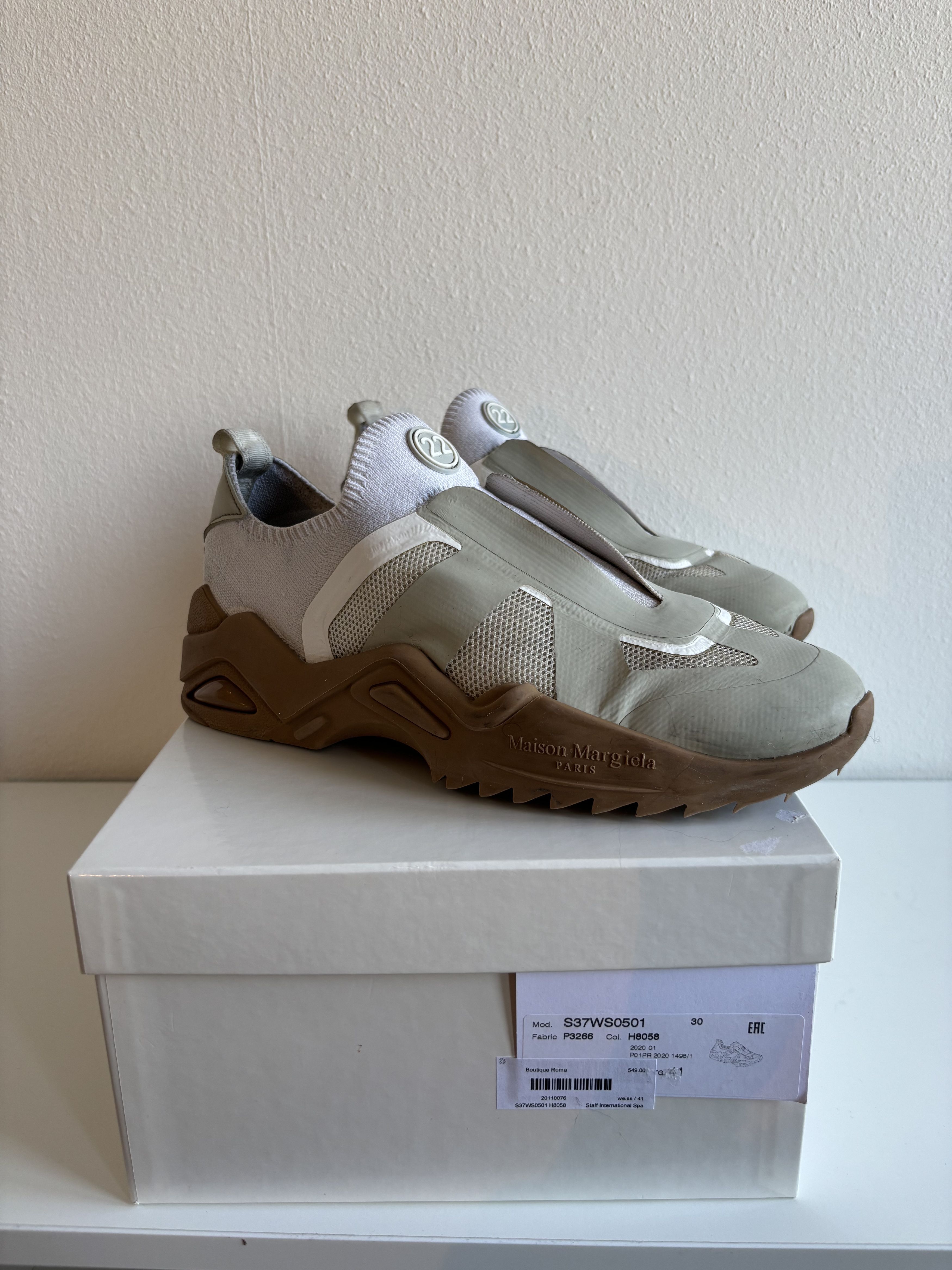 Maison Margiela Maison Margiela Future Laceless Sneaker Size US 8 / EU 41 - 1 Thumbnail