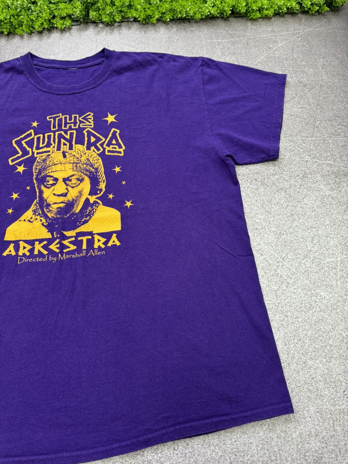Band Tees Vintage Purple T-Shirt Tee Sun Ra Arkestra Marshall Allen Size US L / EU 52-54 / 3 - 3 Thumbnail