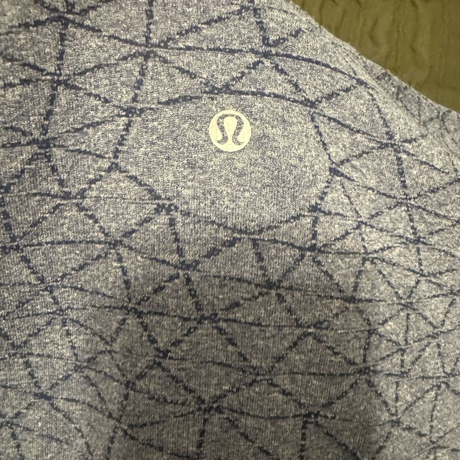 Lululemon 111 - Lululemon Swiftly Tech Short Sleeve Crew size 4 Size 27" / US 4 / IT 40 - 4 Thumbnail
