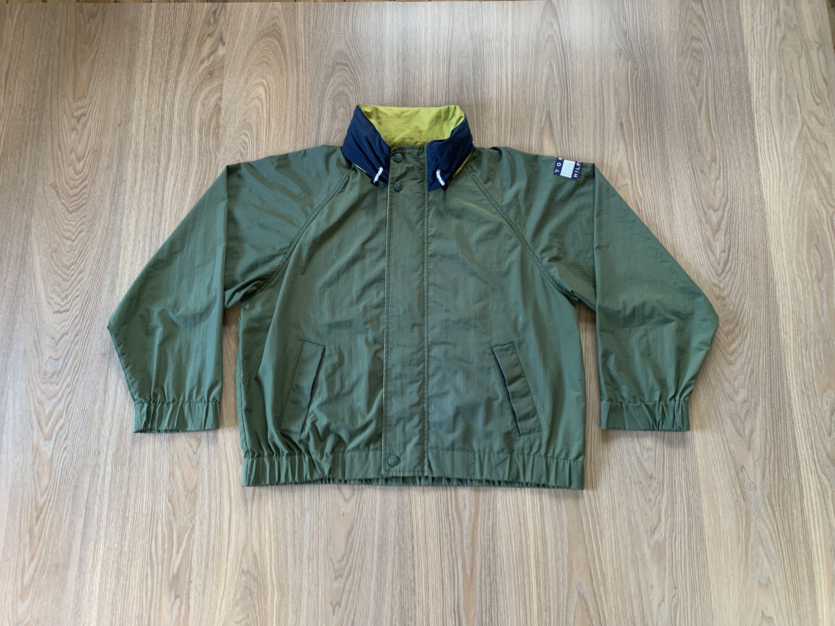 Tommy Hilfiger × Vintage Vintage Tommy Hilfiger Windbreaker Jacket 90s Size US XL / EU 56 / 4 - 1 Thumbnail