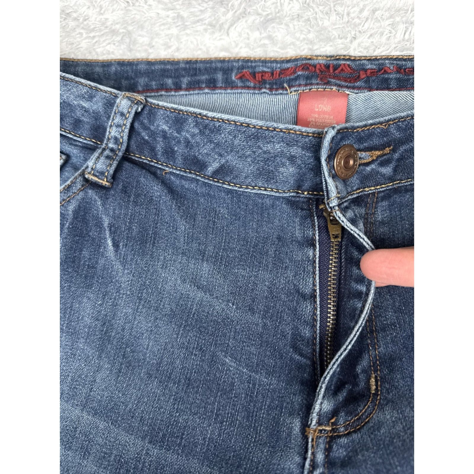 Vintage Arizona Jean Co Jeans Womens Bootcut Jeans 18 Blue Mid Rise Stretch Denim Medium Wash 5-Pocket Logo Zipper Button Girls Womens Size 40" / US 18 - 5 Thumbnail
