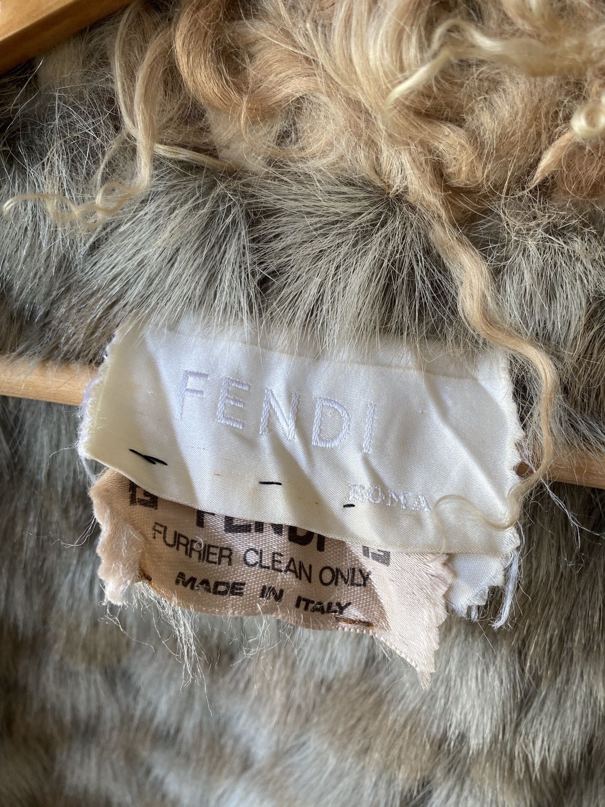 Fendi Vintage 80s Fendi Alta Moda Pronta Craftmanship Fur Lining Size US M / EU 48-50 / 2 - 21 Thumbnail