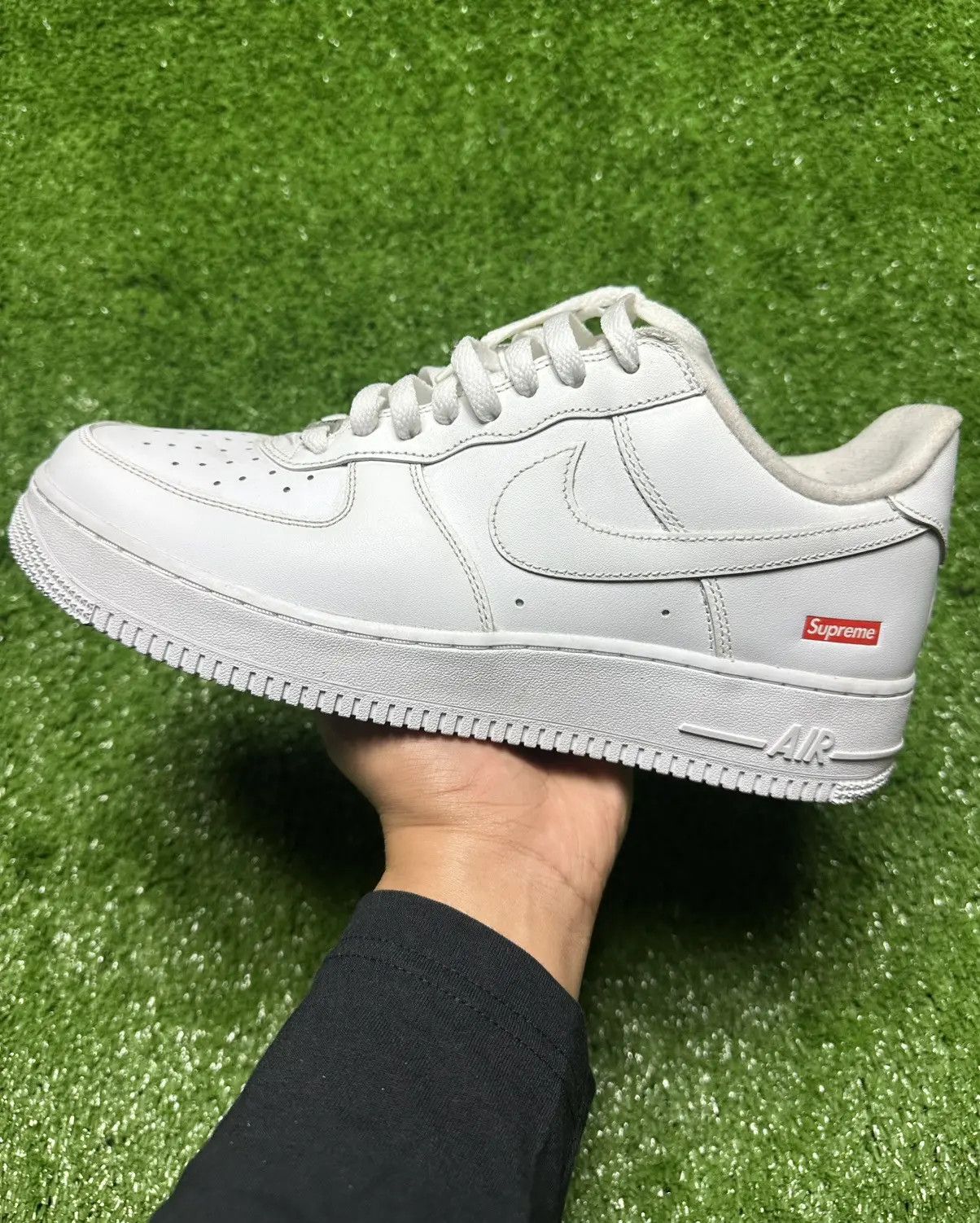 Nike × Supreme