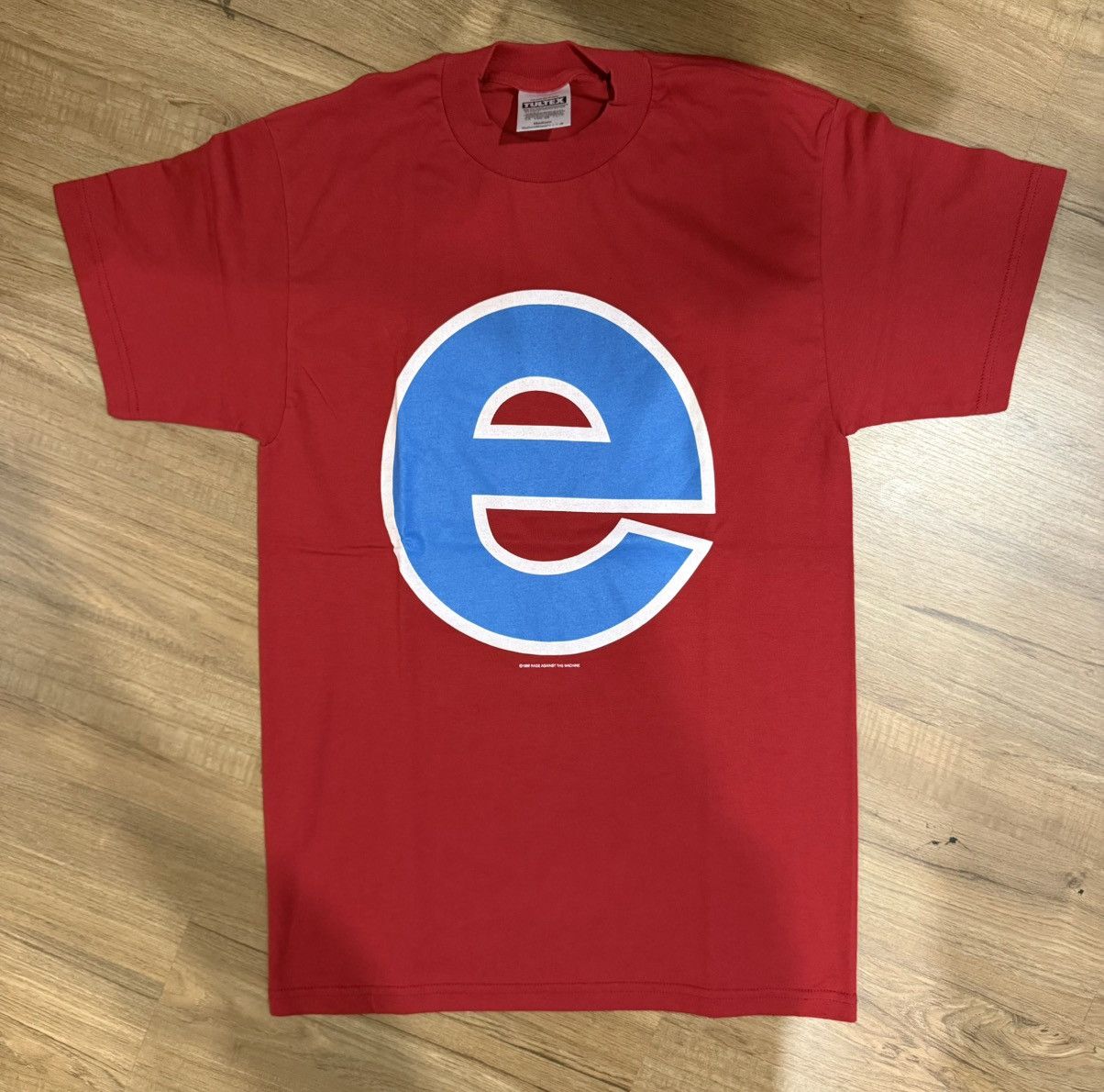 Band Tees Vintage Rage Against The Machine "Evil Empire" 1996 Tee Size US M / EU 48-50 / 2 - 1 Thumbnail